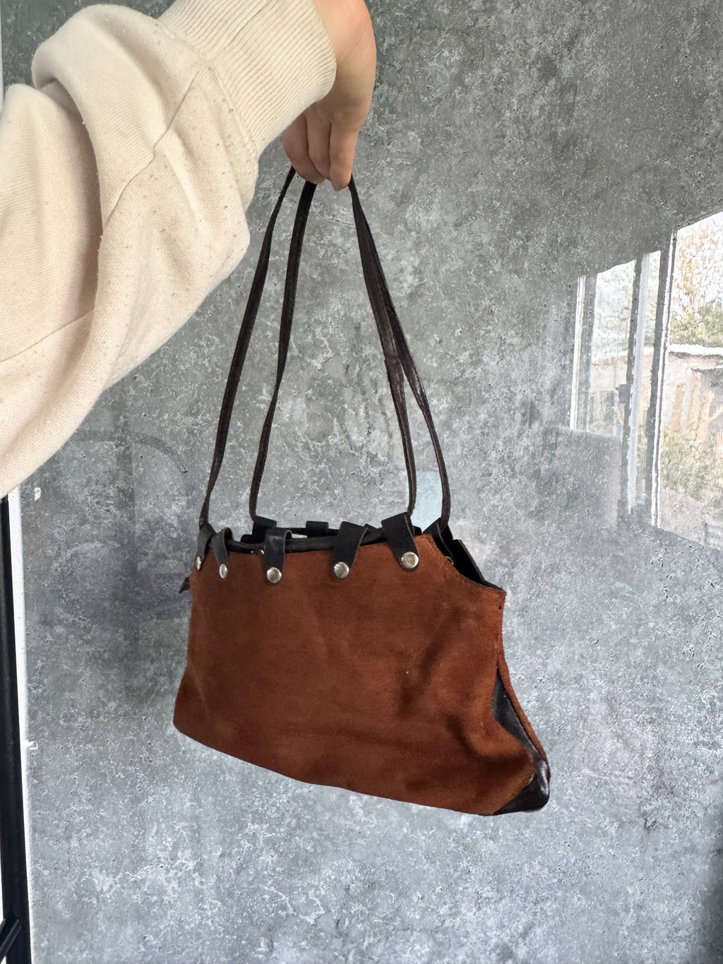 Cartera de cuero marrón