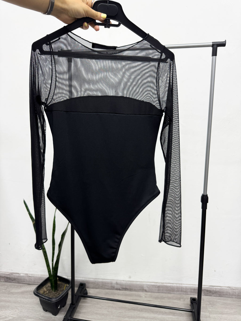 Body negro con traslúcido
