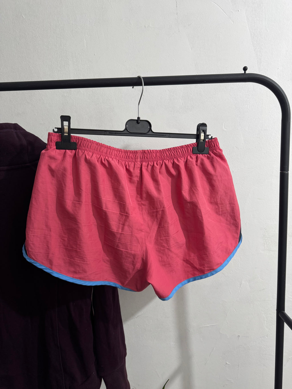 Short deportivo NIKE