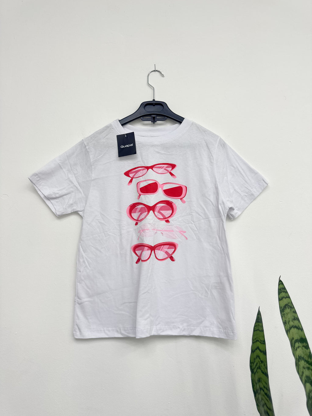 Remera NUEVA blanca con diseño de lentes