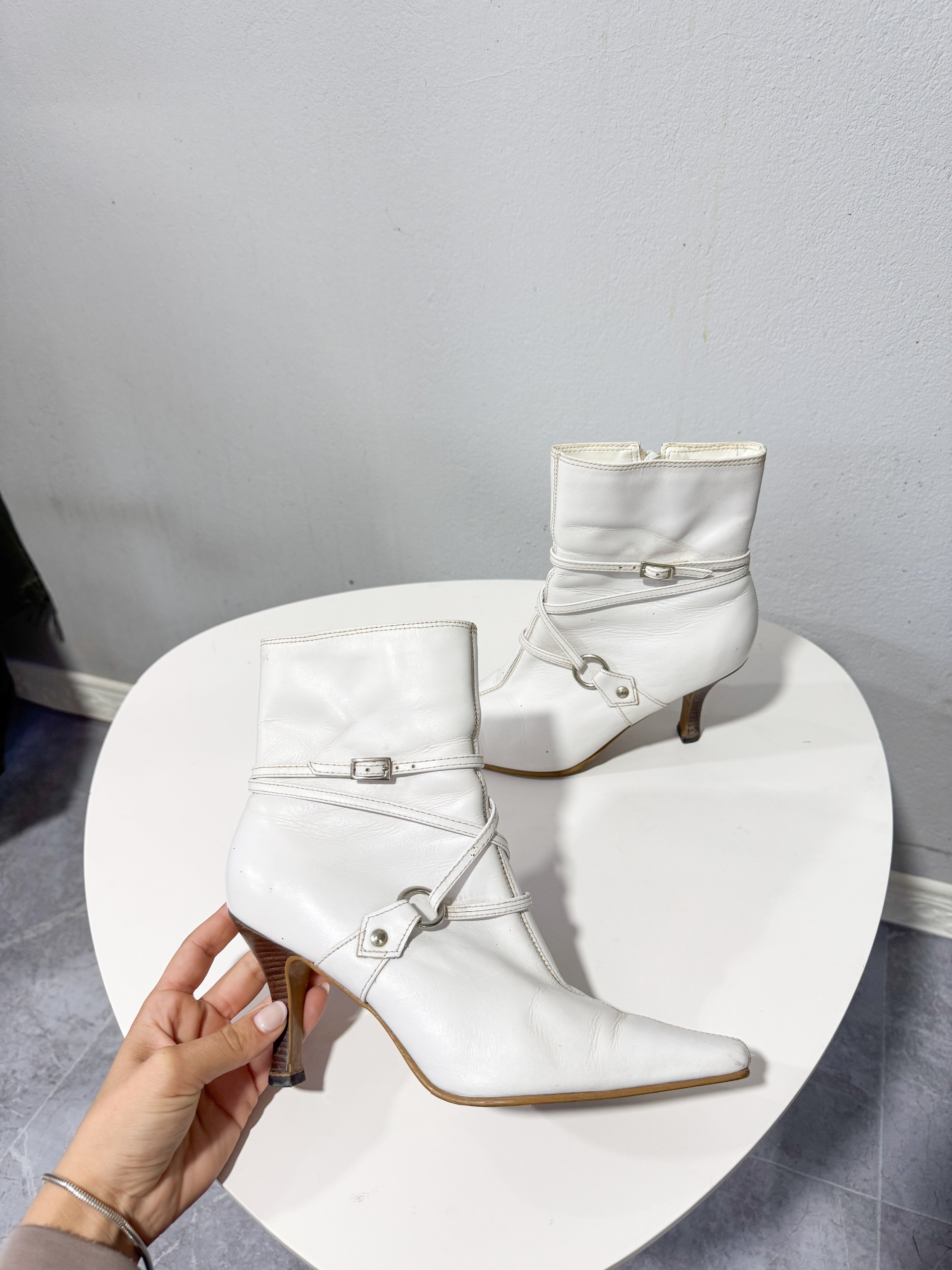 Botas de cuero blancas