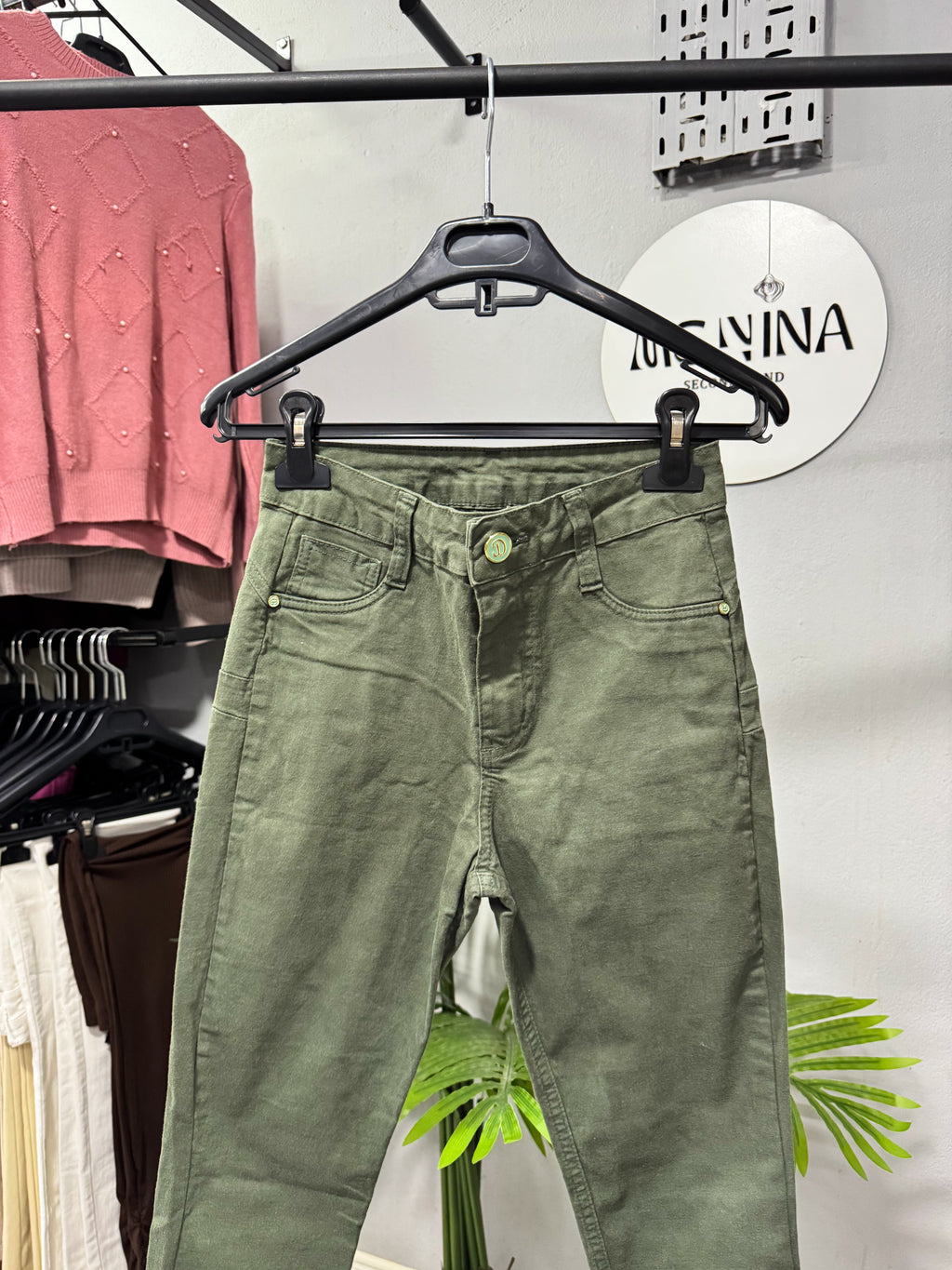 Pantalón verde talle 24