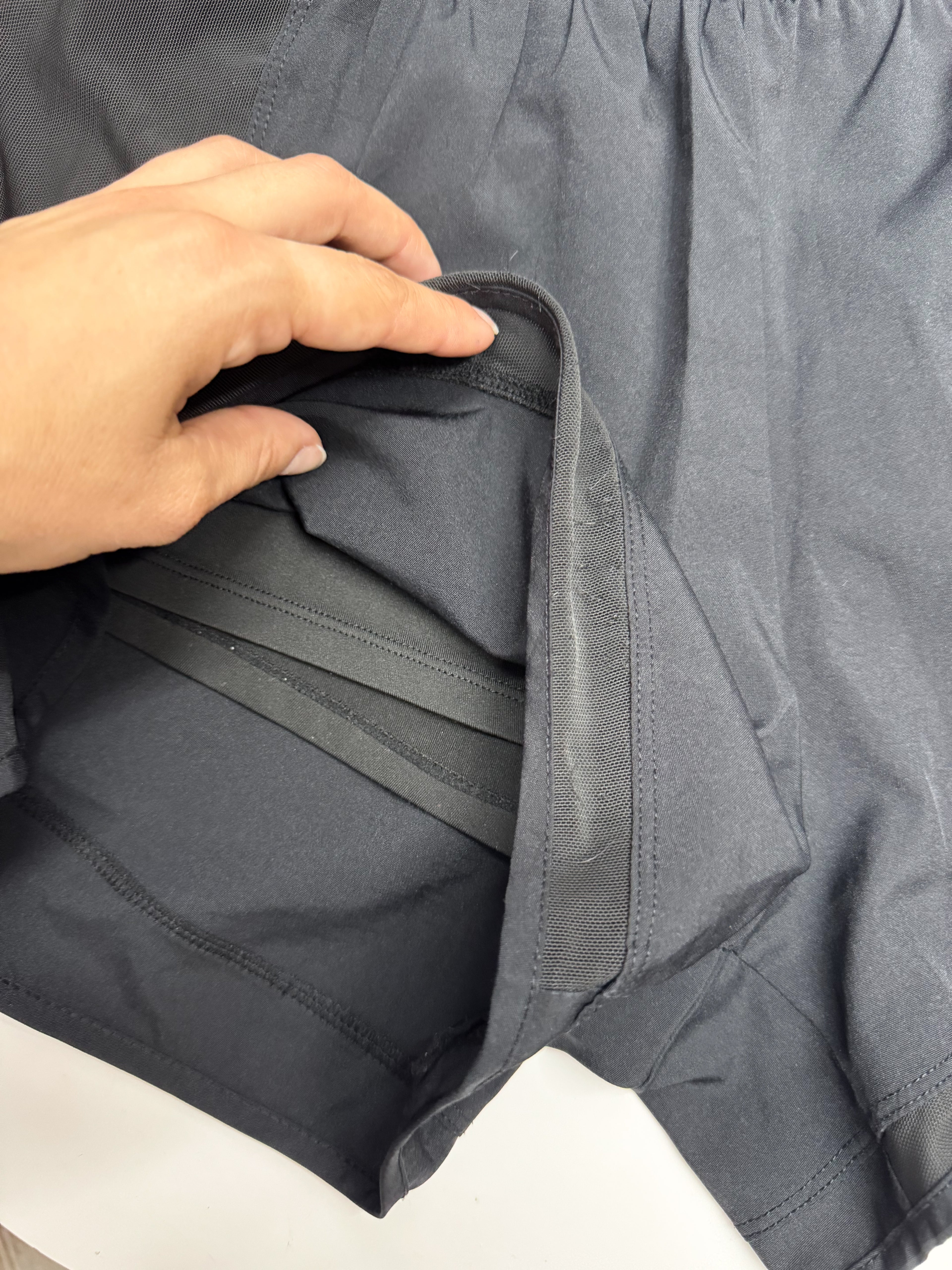 Short deportivo con calza abajo