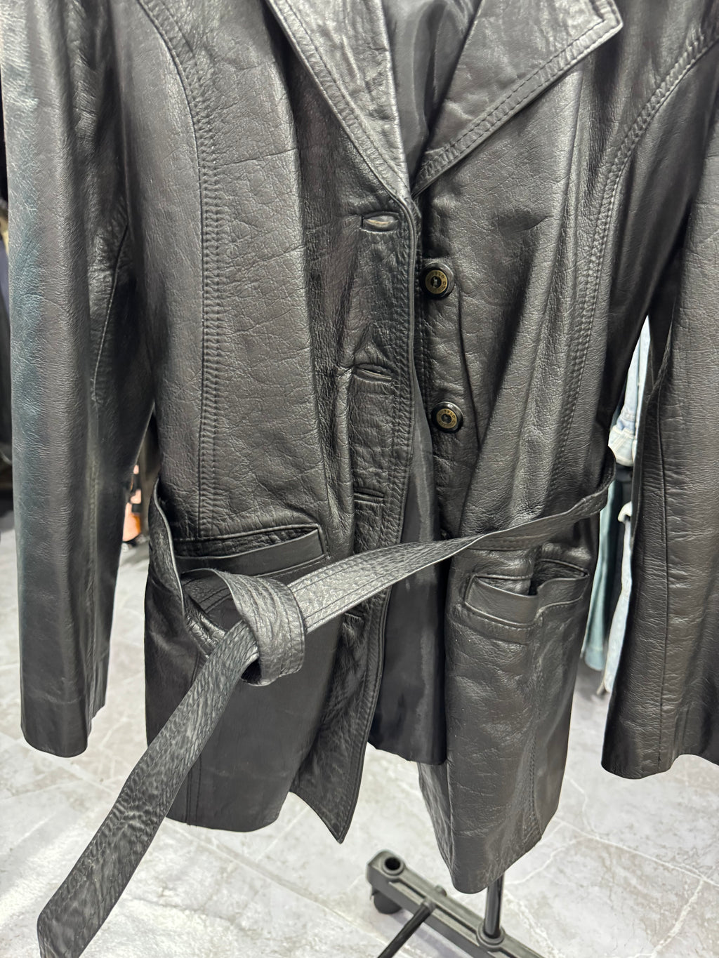 Chaqueta negra 100% cuero