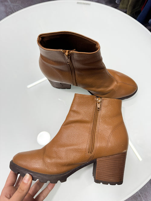 Botas cuero marrones VIAUNO