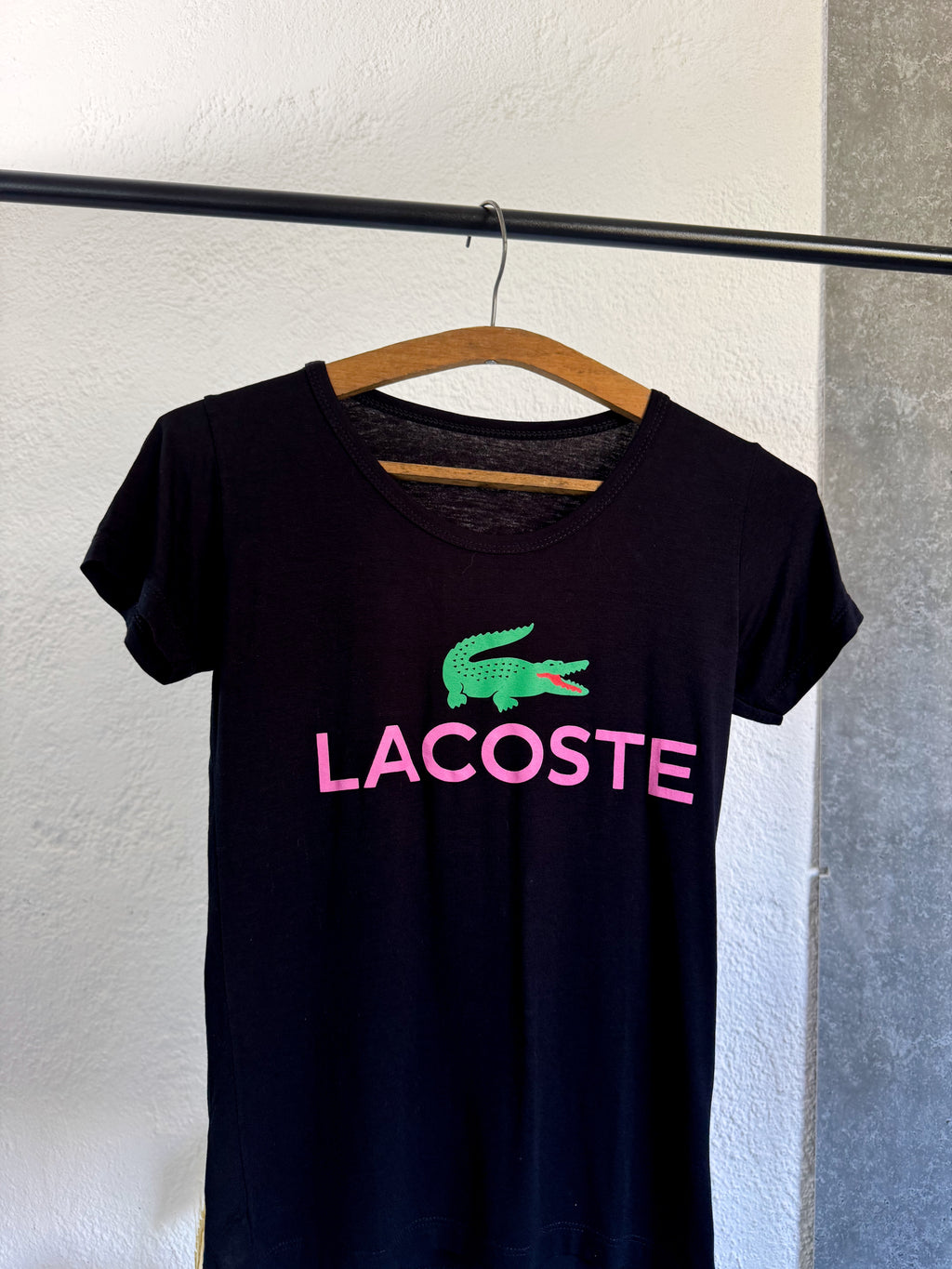 Remera negra Lacoste