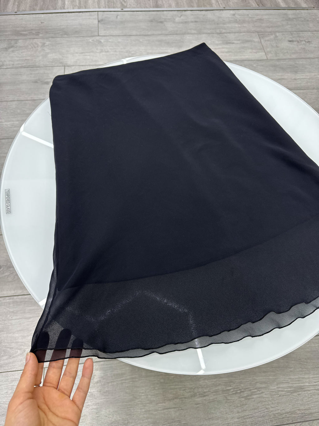 Pollera negra de gasa y tela talle M/L
