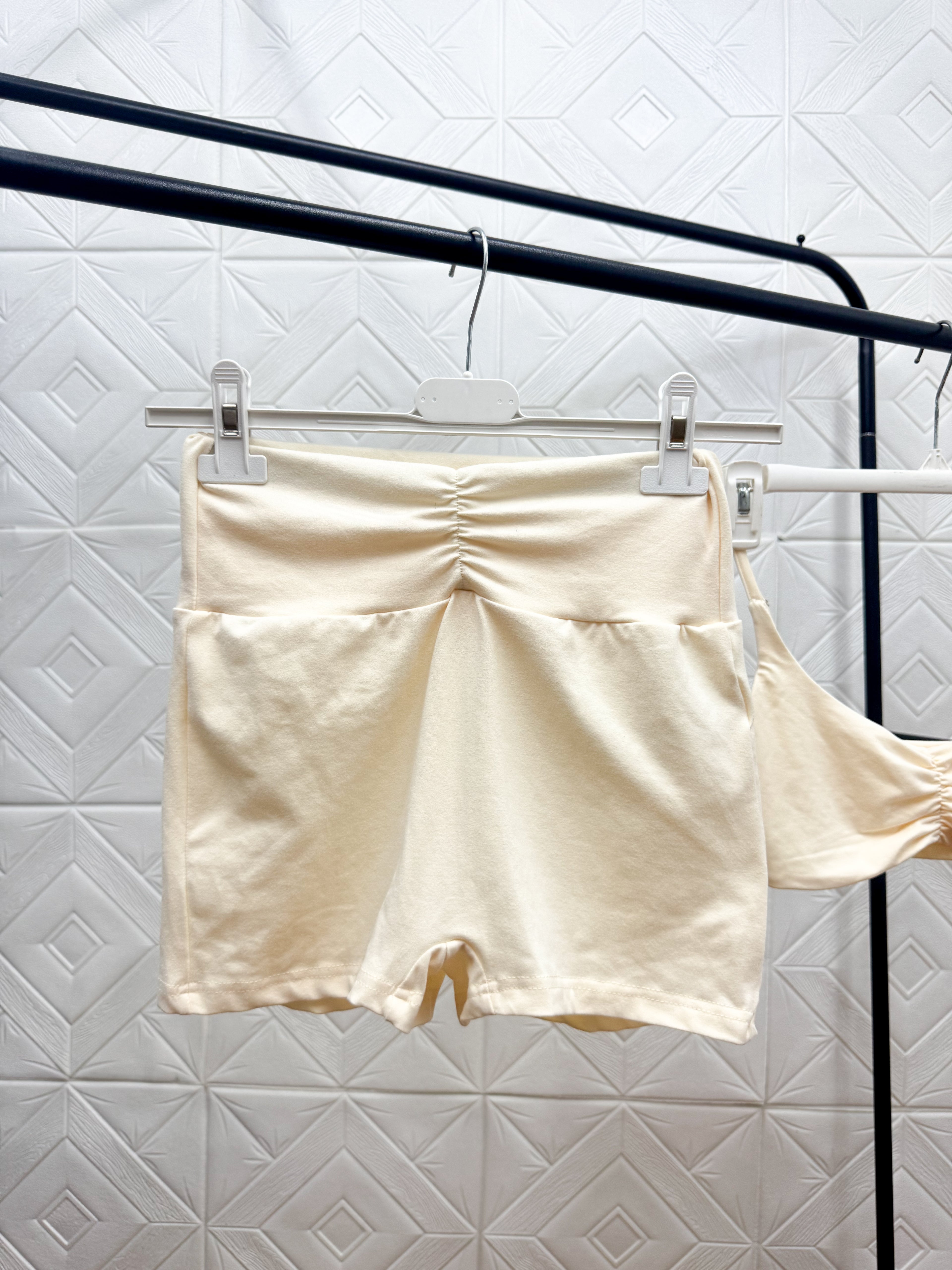 NUEVO conjunto gym beige