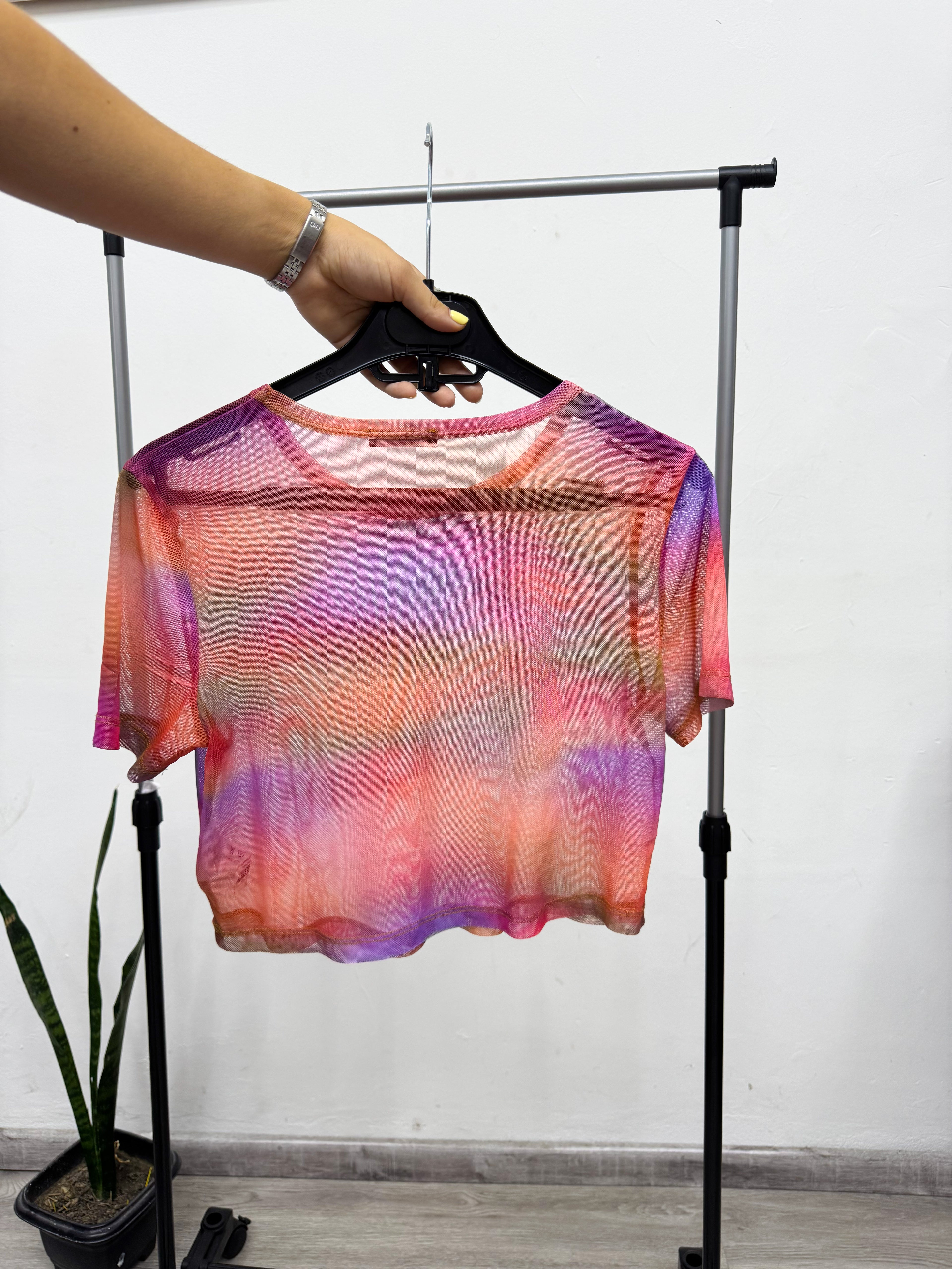 Top traslúcido de colores