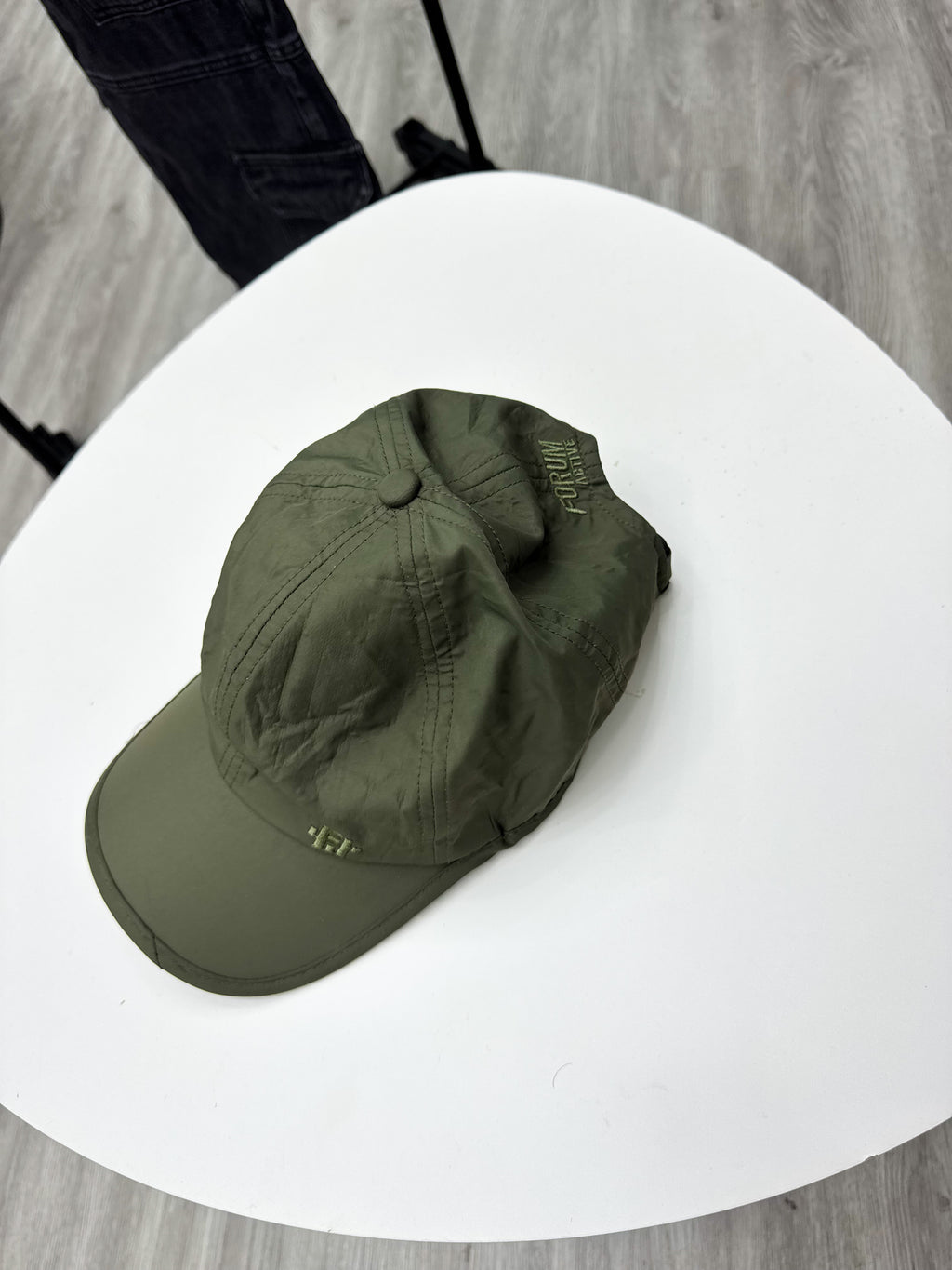 Gorra verde aceituna