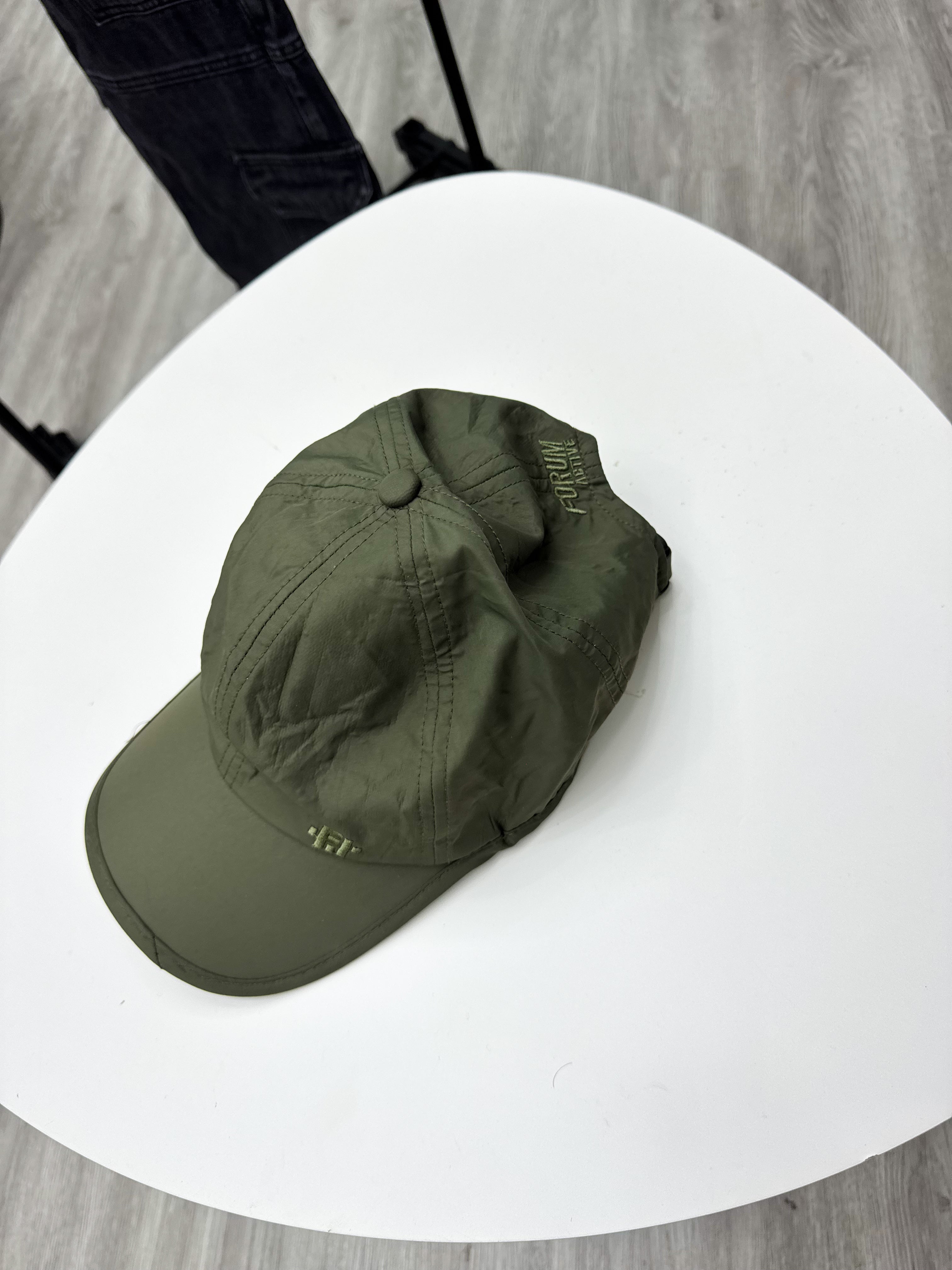 Gorra verde aceituna