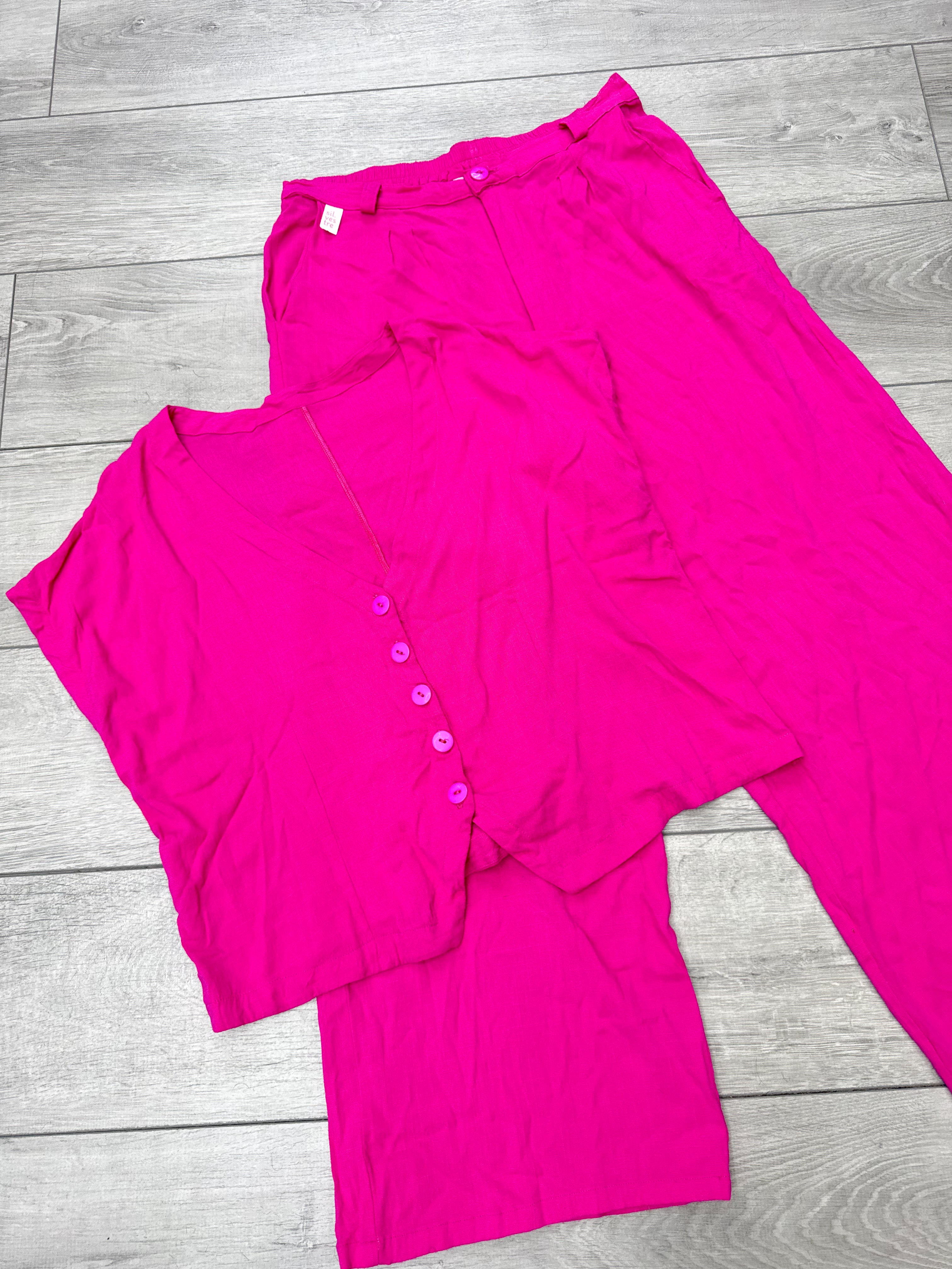 Conjunto sastrero rosado