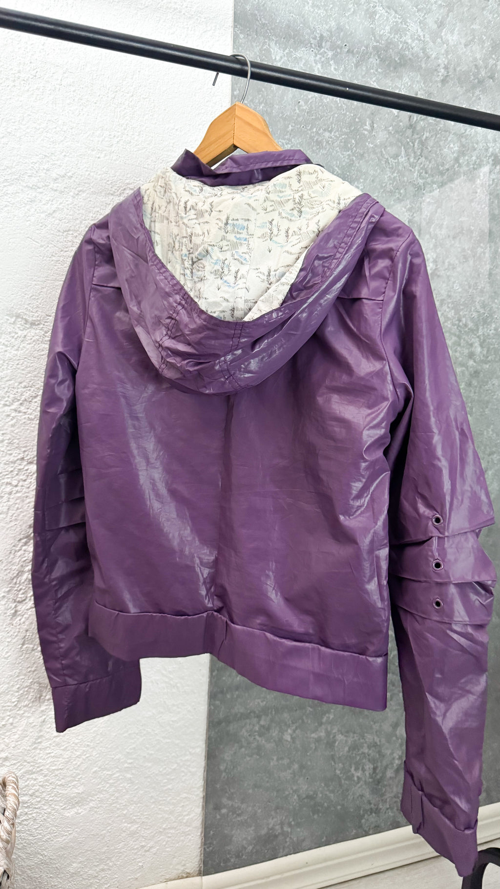 Campera violeta Uniform