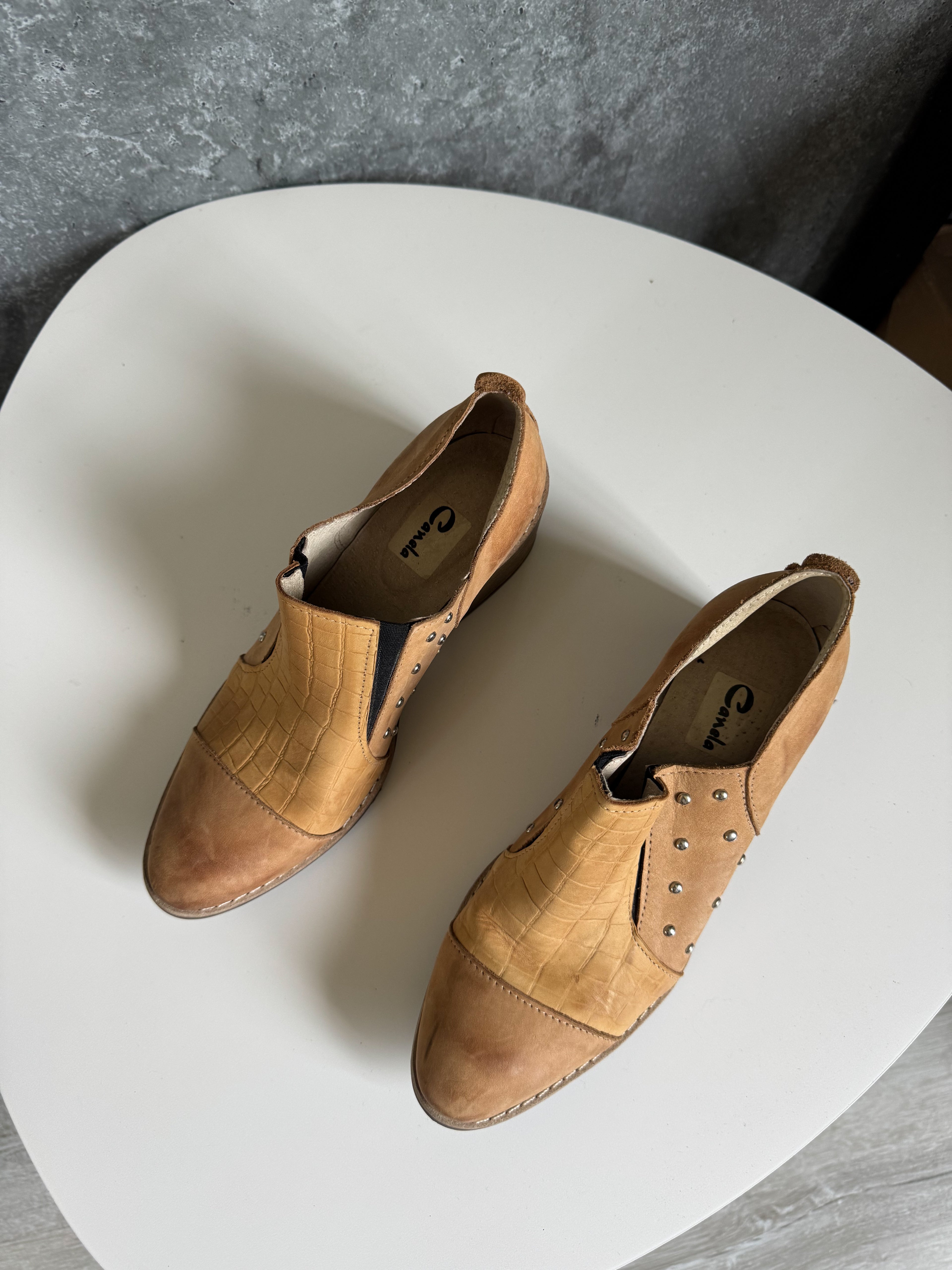 Botas de cuero marrones caña corta