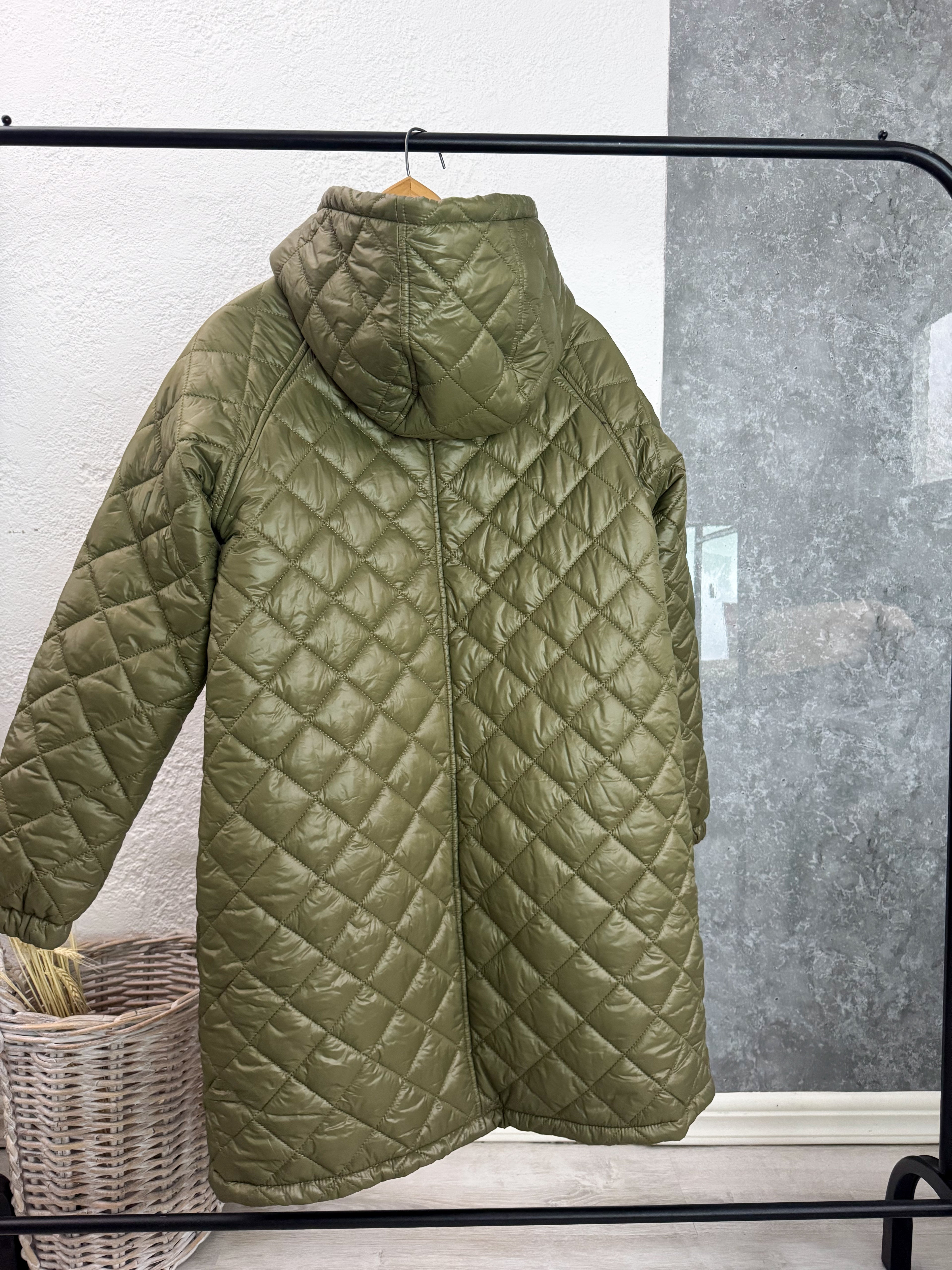 Campera de abrigo larga verde oliva