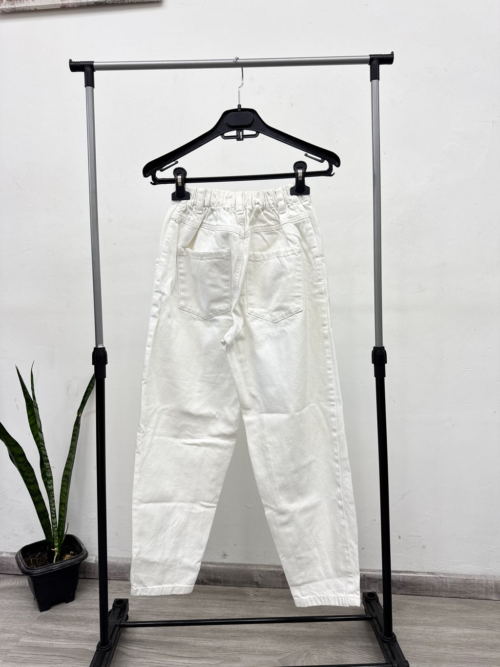 Pantalón blanco mom