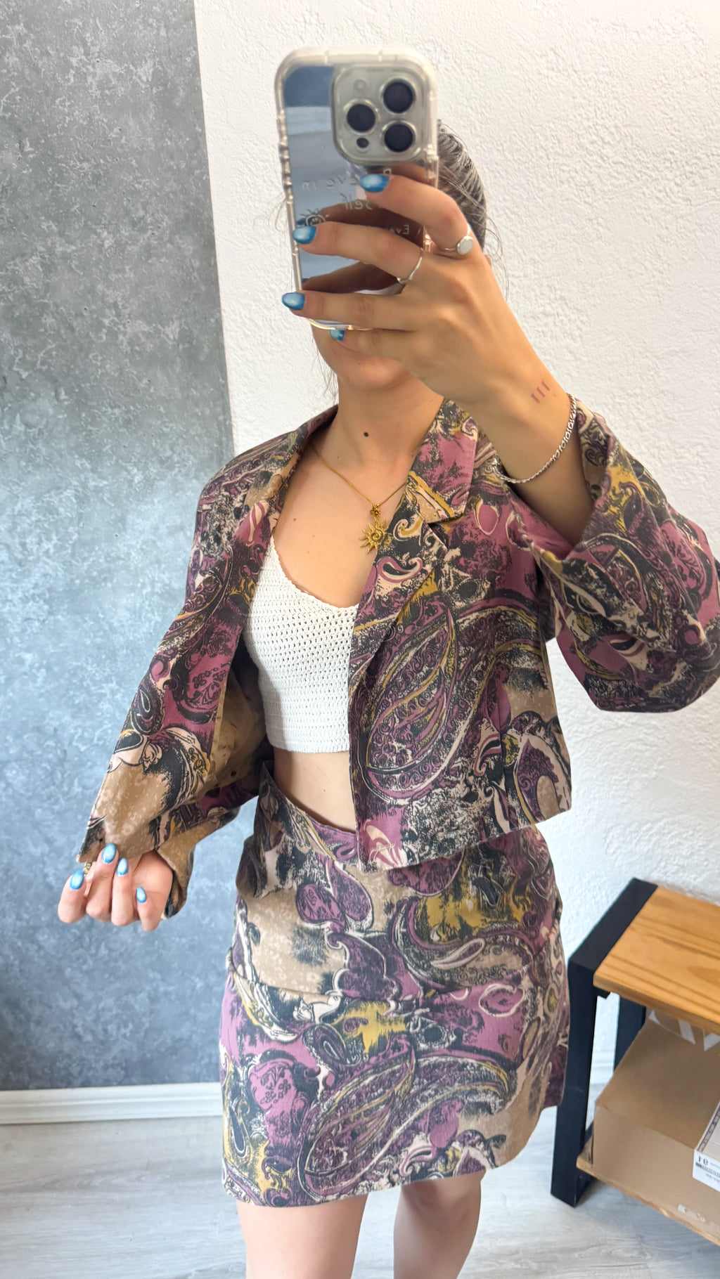 Conjunto Blazer y pollera con diseño