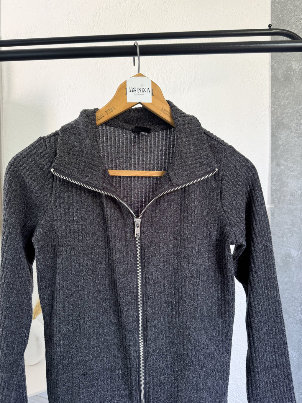 Campera gris doble cierre