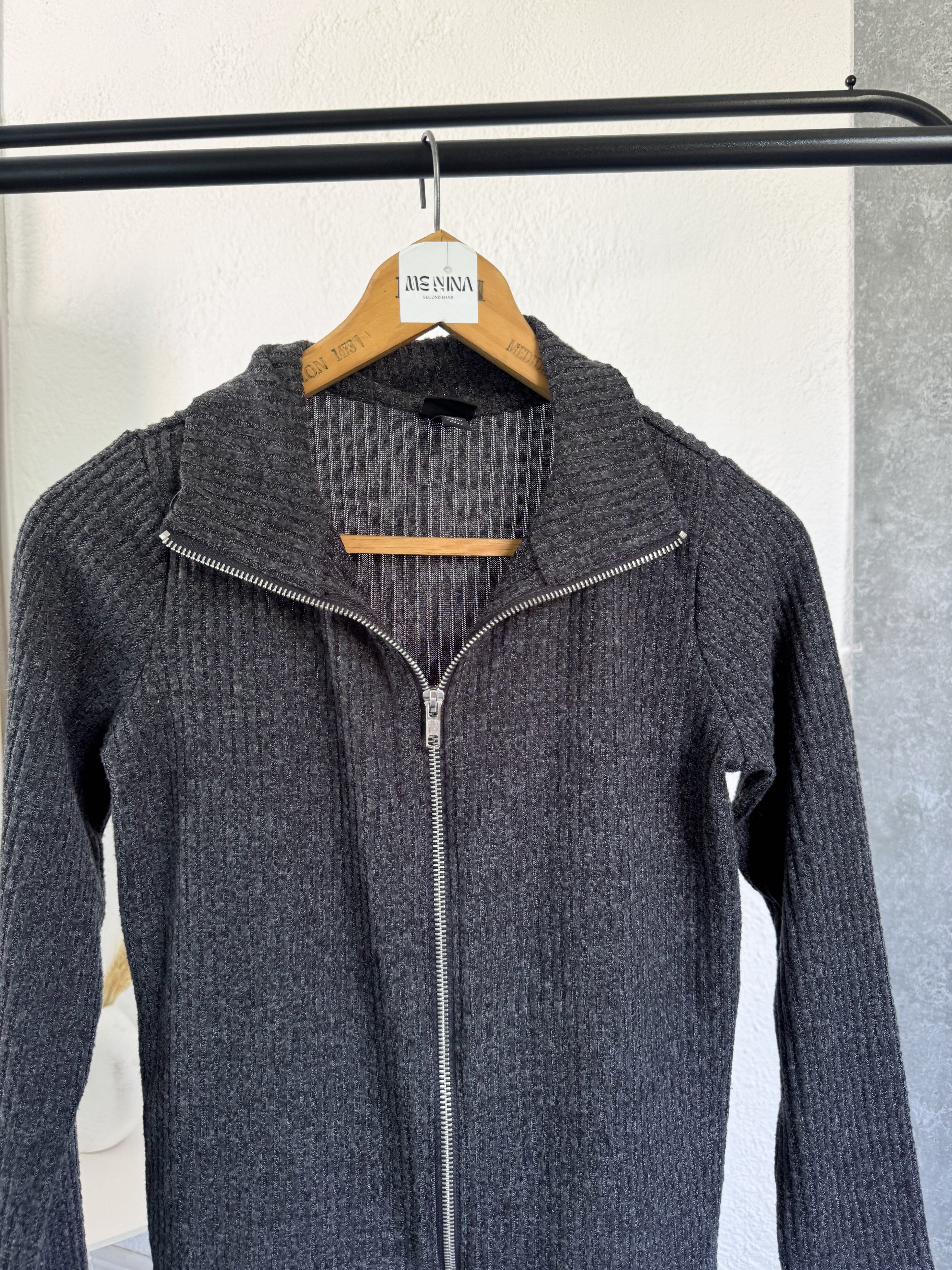 Campera gris doble cierre