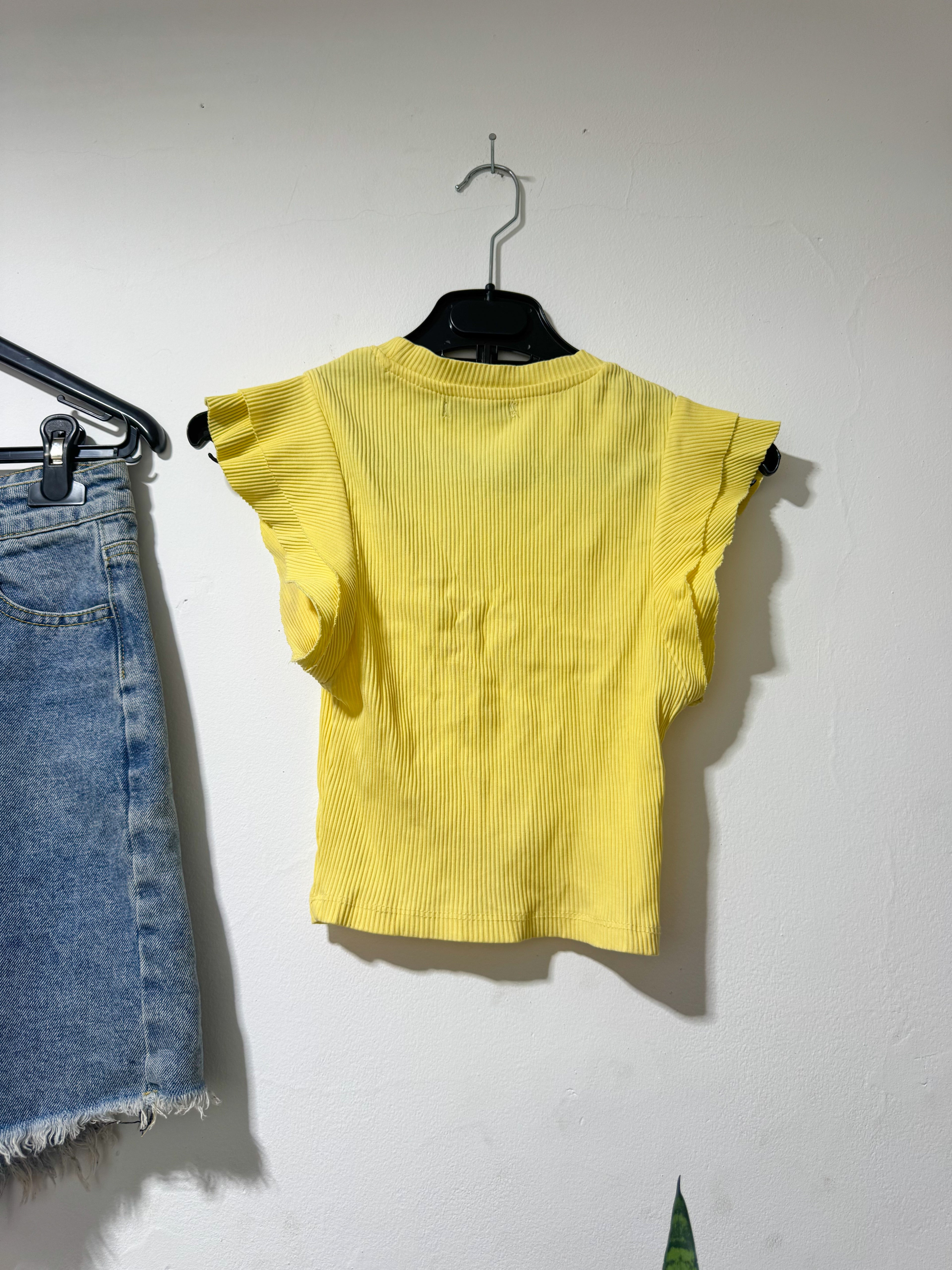 Remerita amarilla talle XS