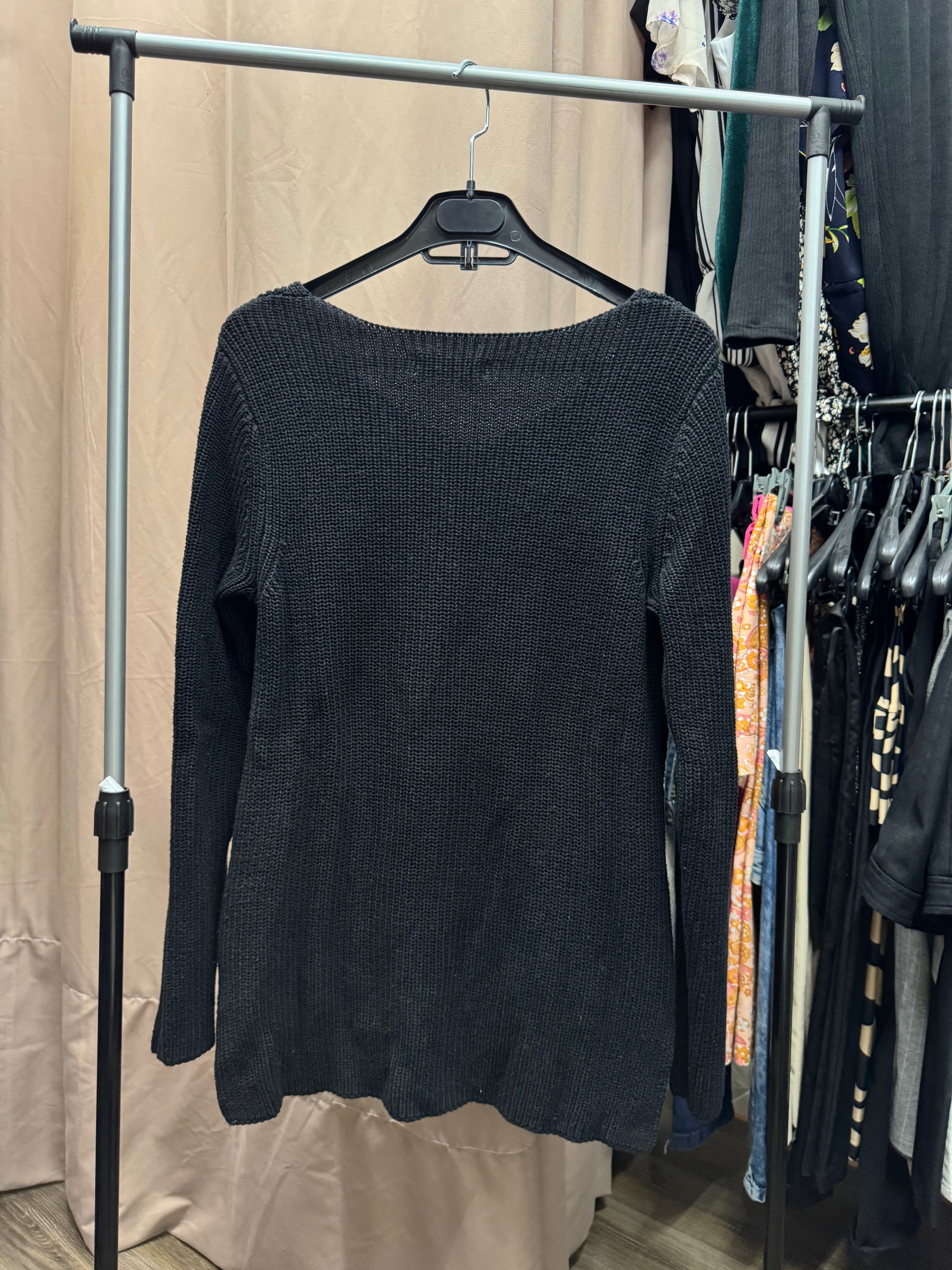 Buzo negro de hilo Guapa