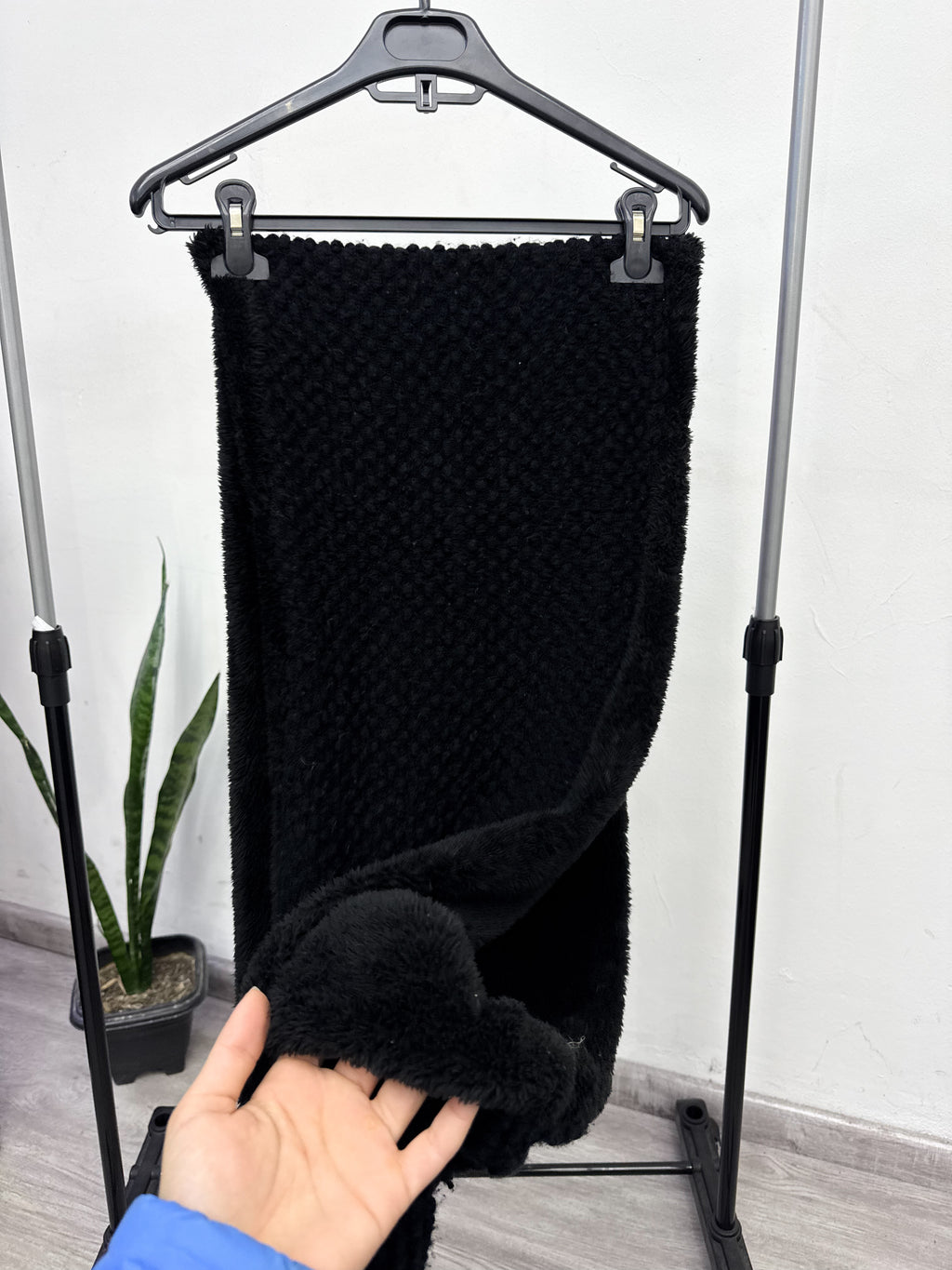 Bufandon/cuello negro peludo