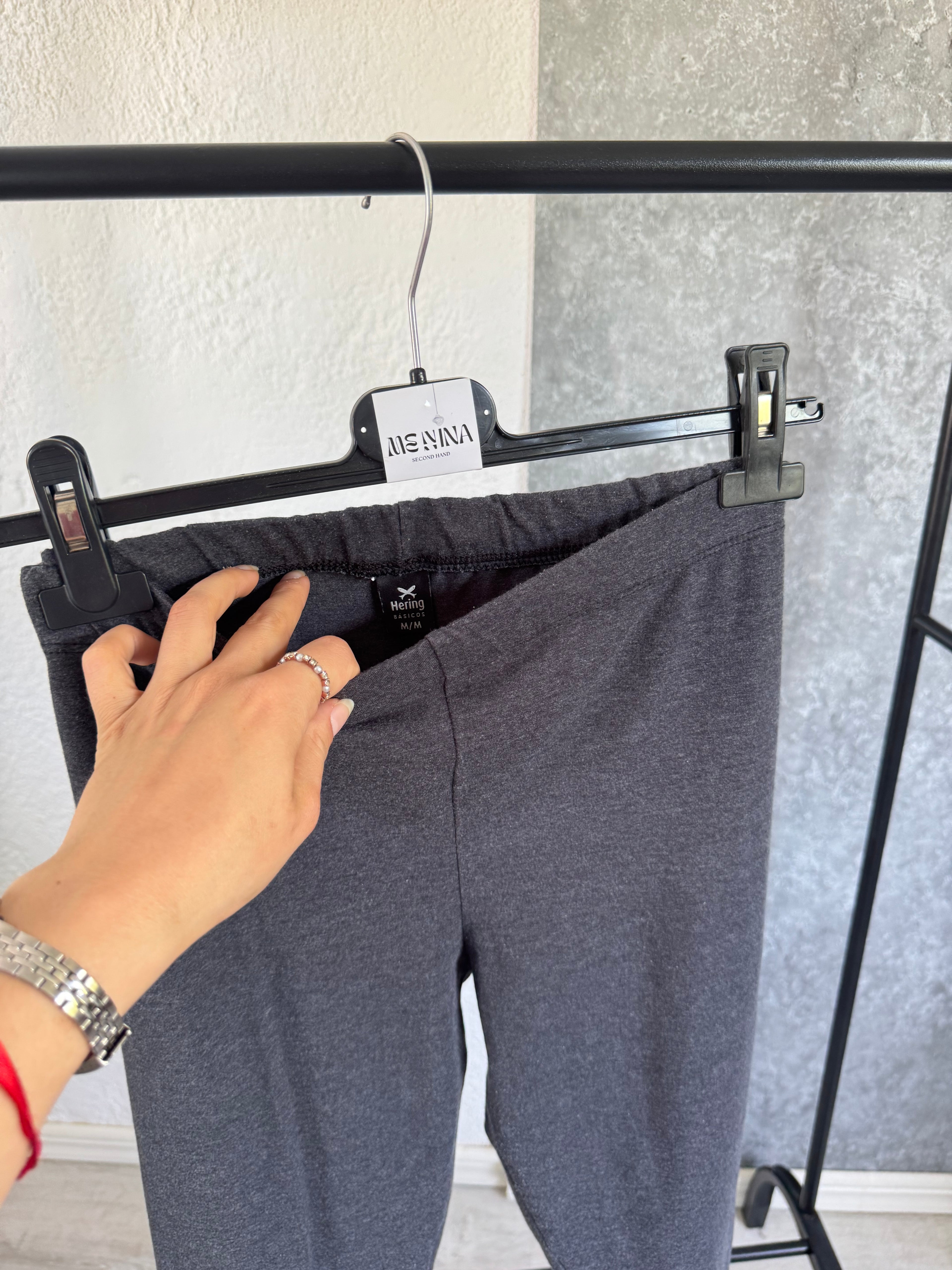 Calza Hering gris oscura