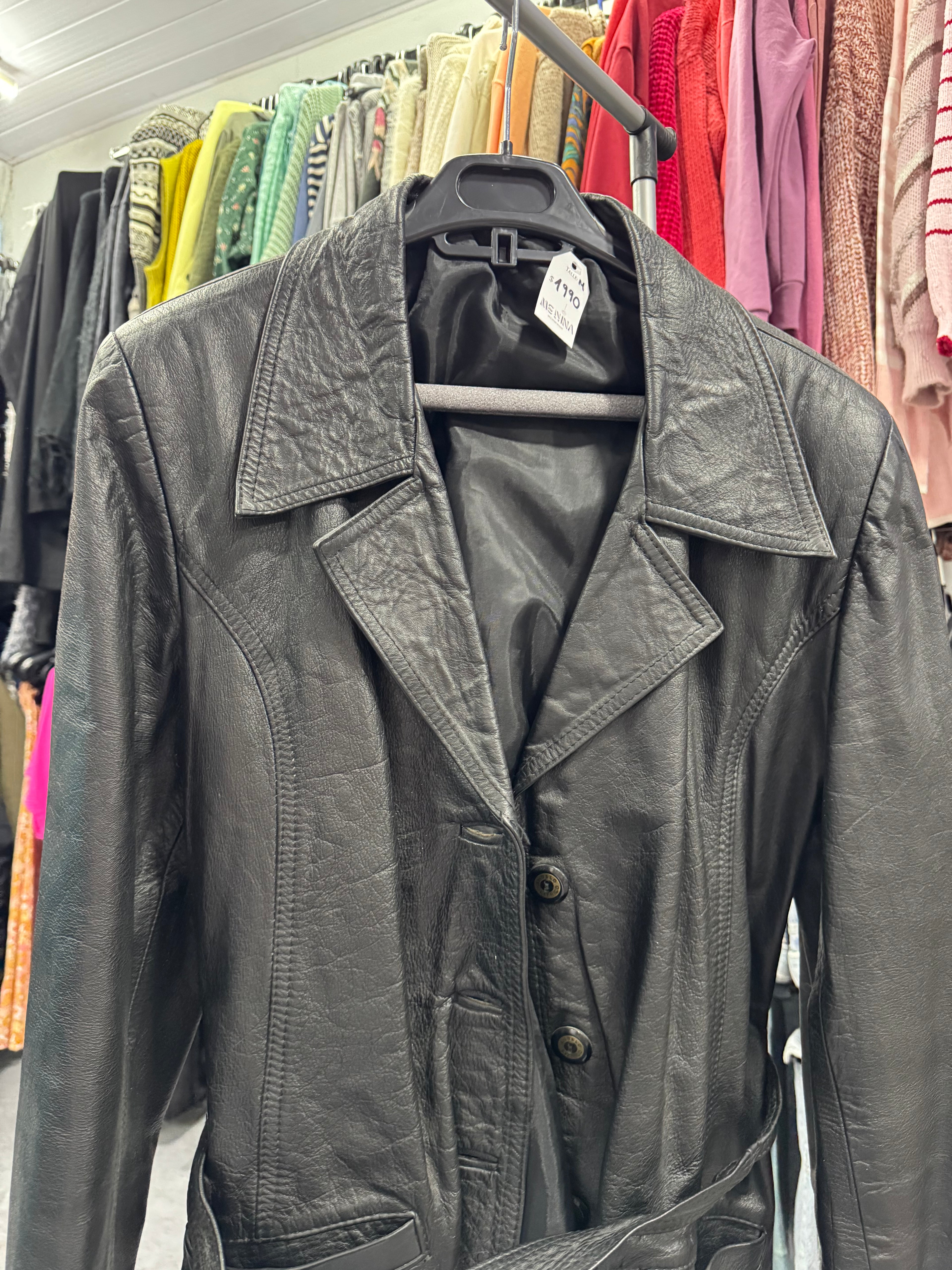 Chaqueta negra 100% cuero
