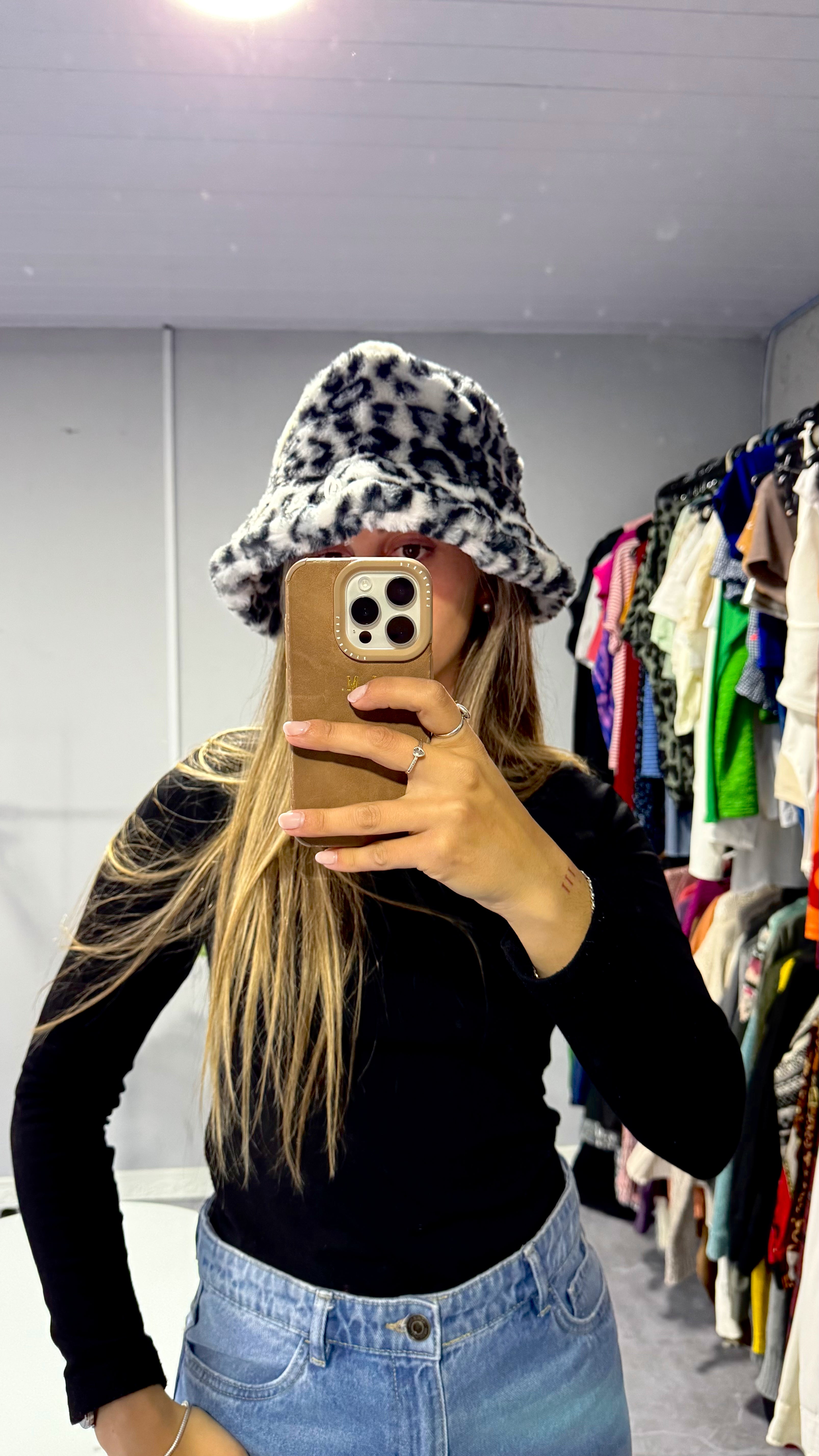 Gorro piluso animal print