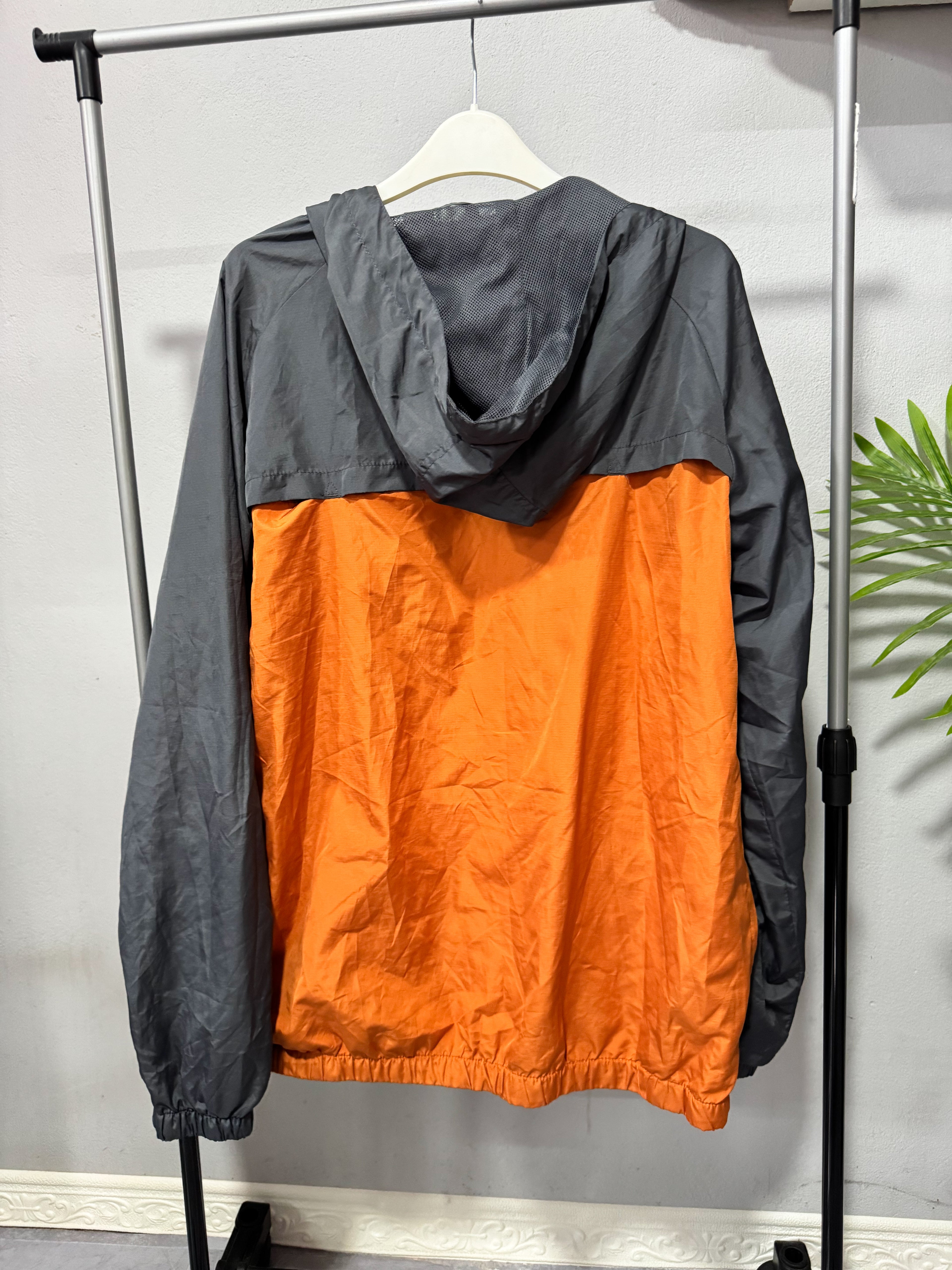 Campera rompe vientos