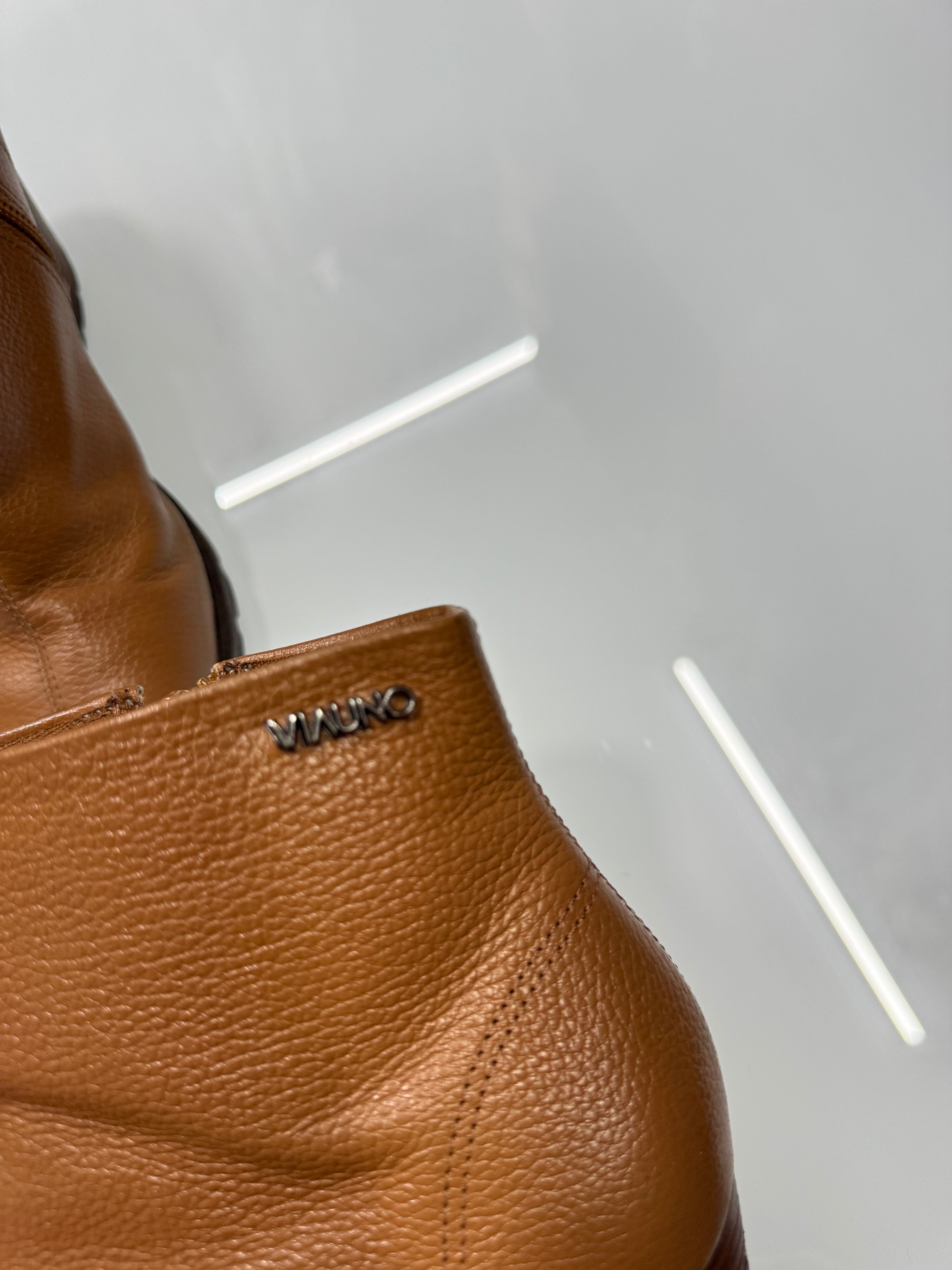 Botas cuero marrones VIAUNO
