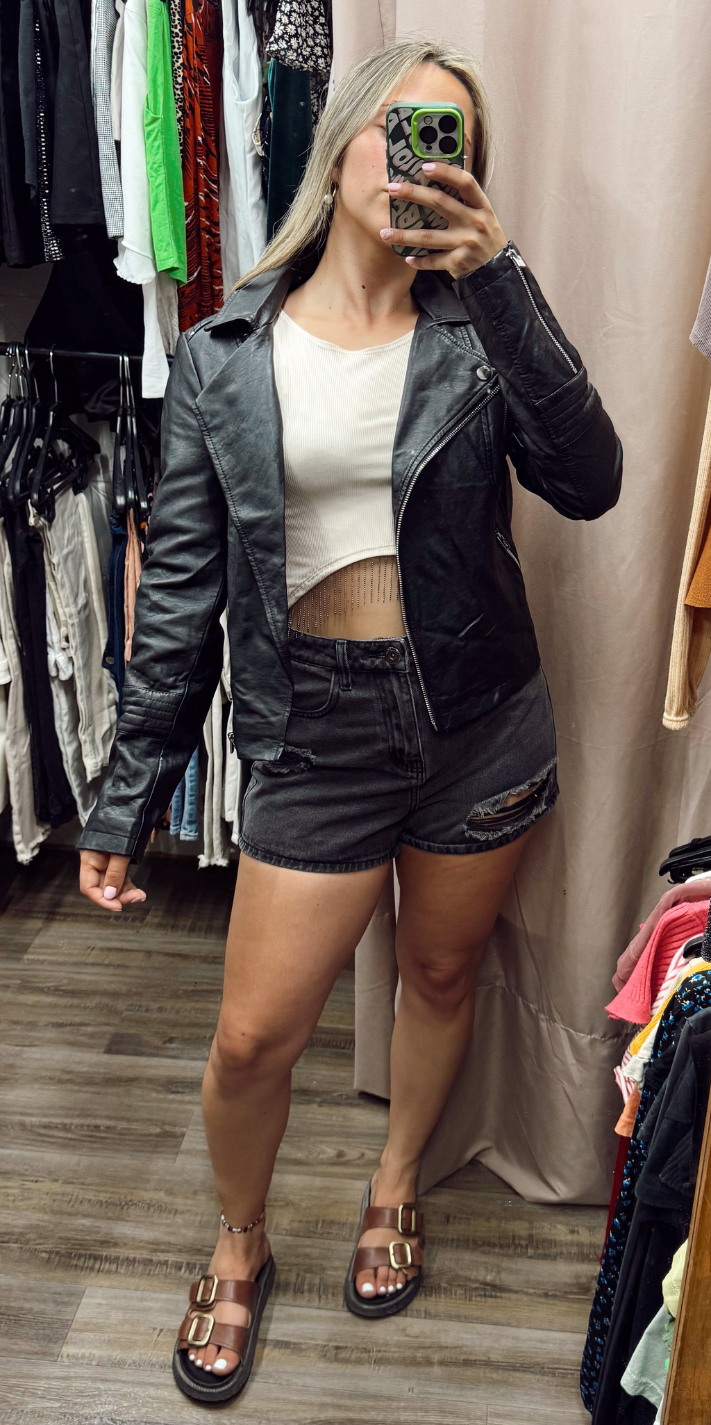 Short negro Daniel Cassin
