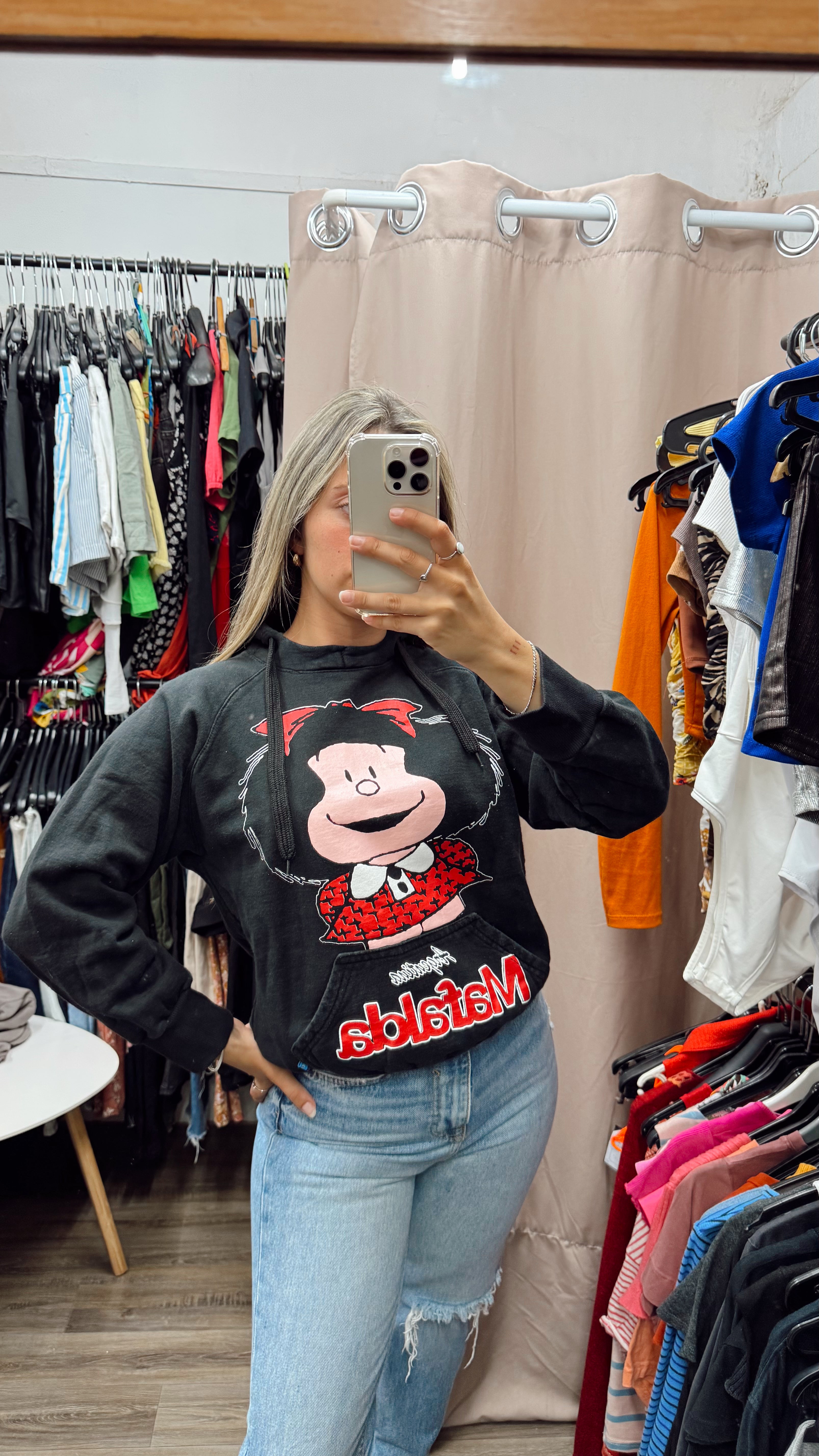 Canguro negro Mafalda