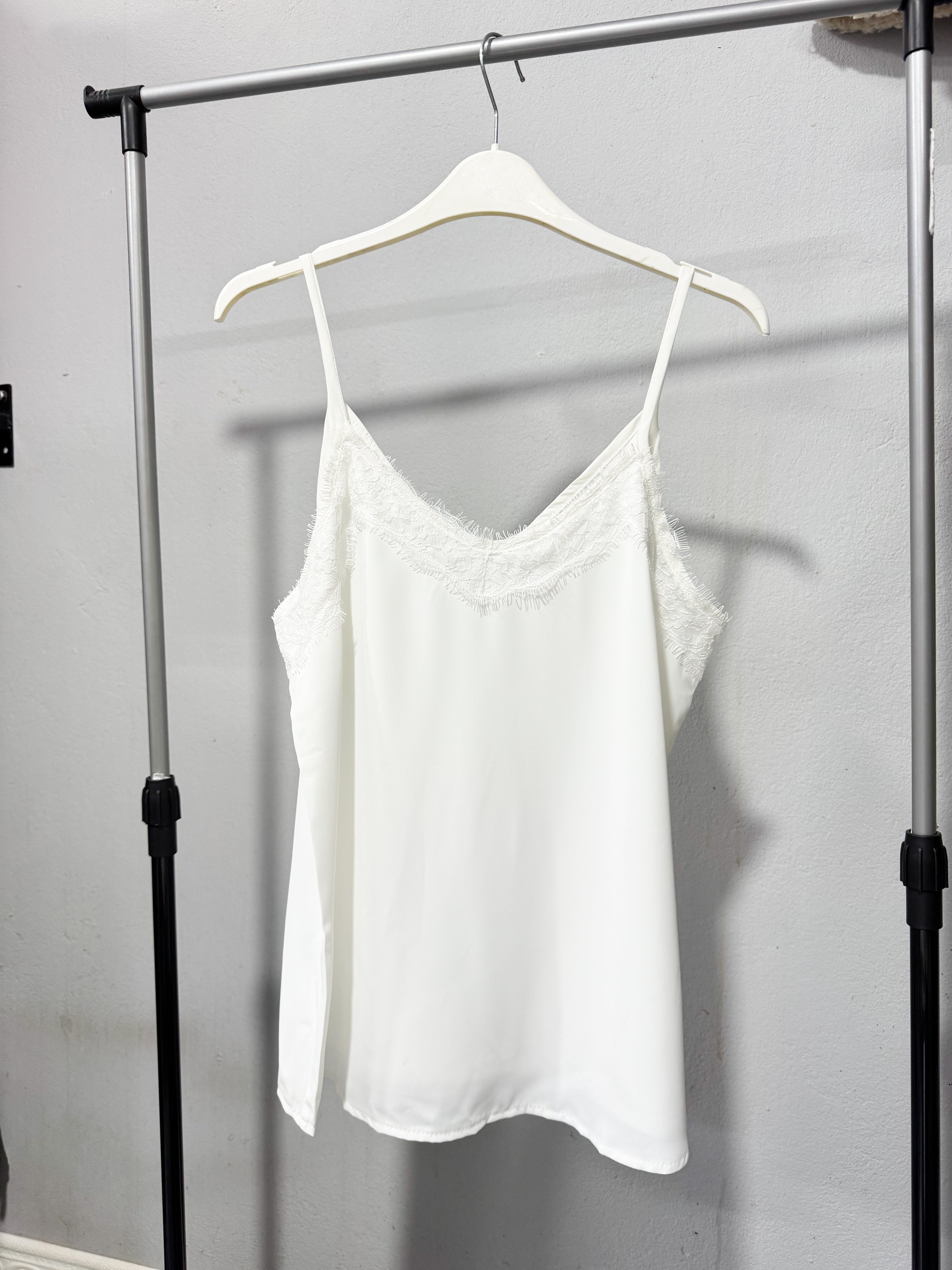 Musculosa blanca