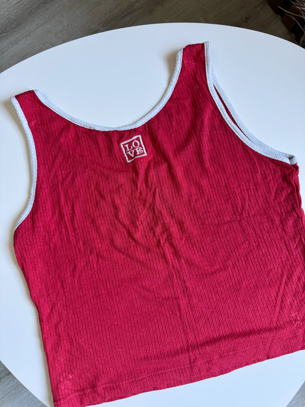 Top/musculosa roja LOVE