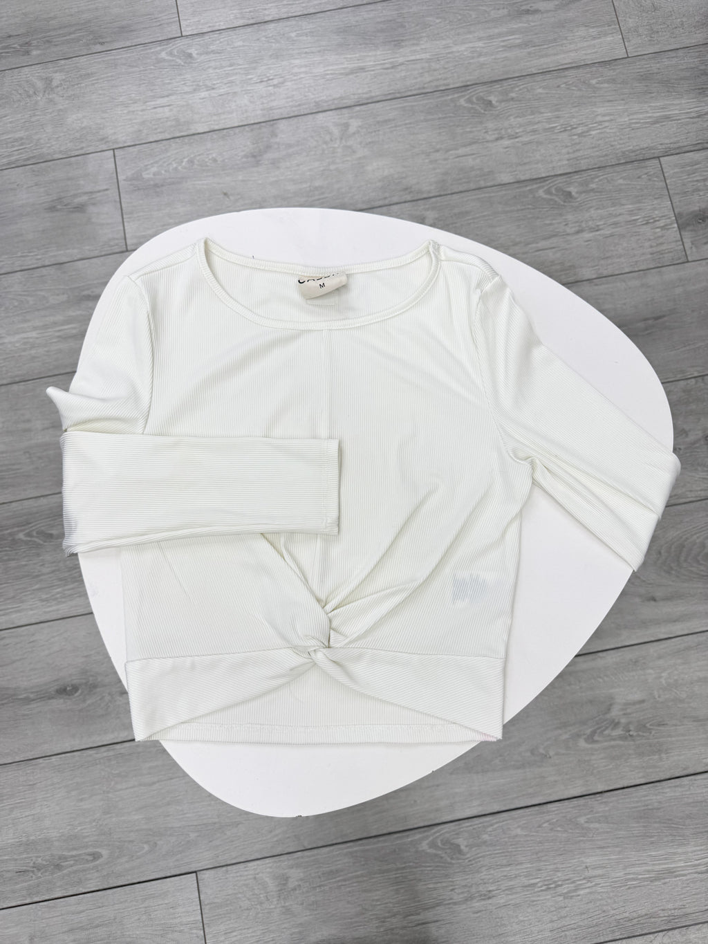 Remera blanca básica manga larga