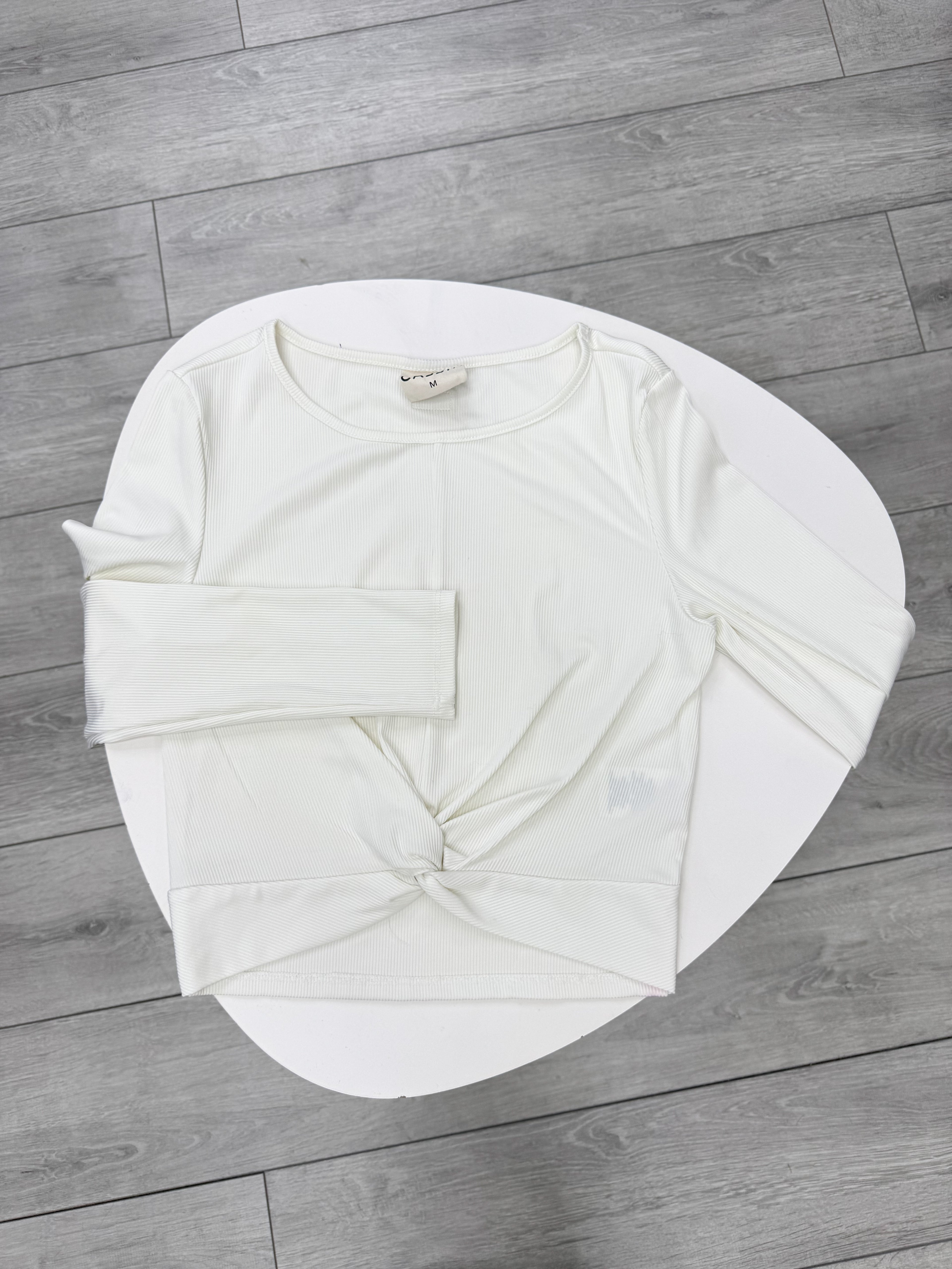 Remera blanca básica manga larga