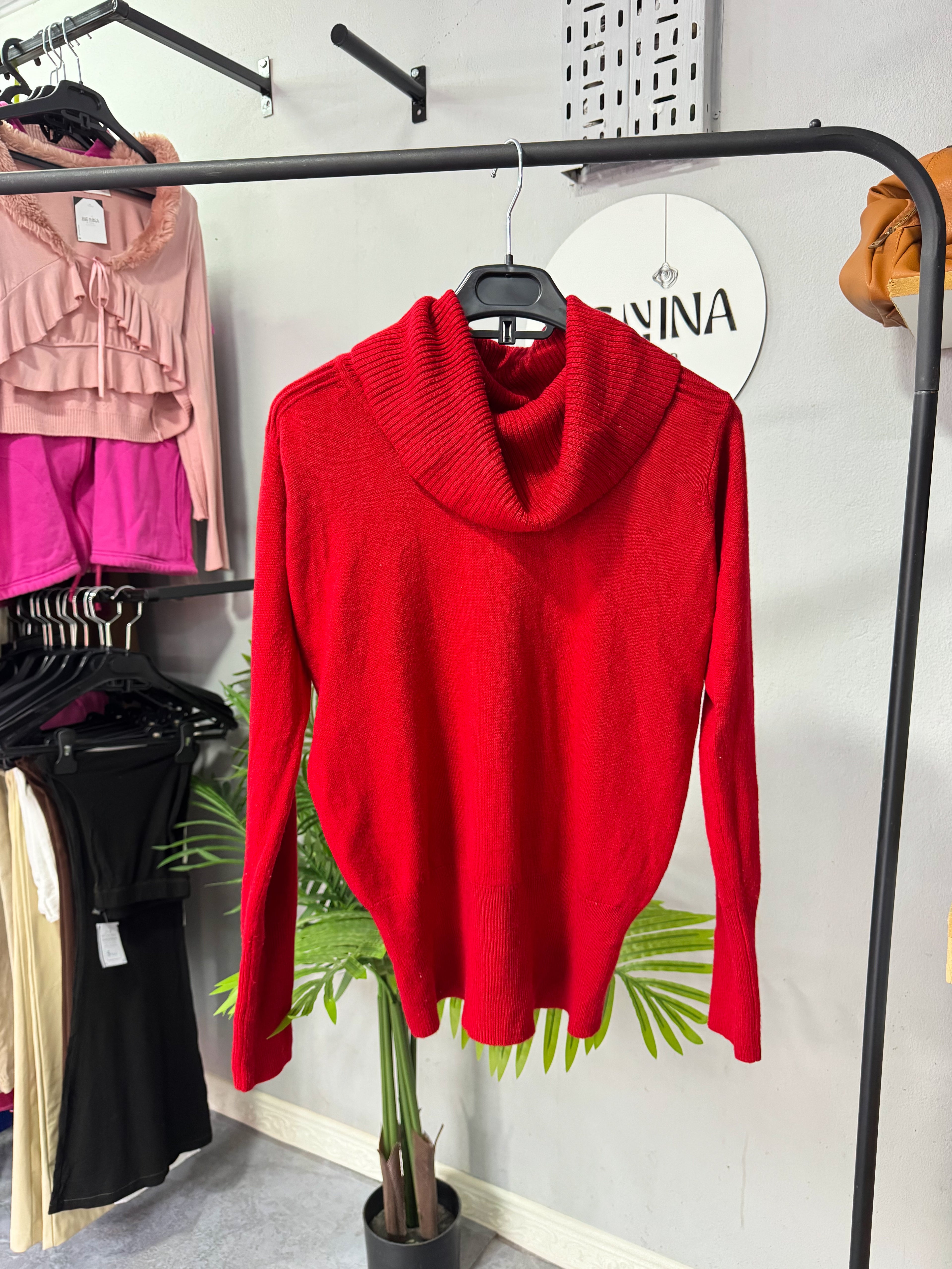 Polera roja de hilo