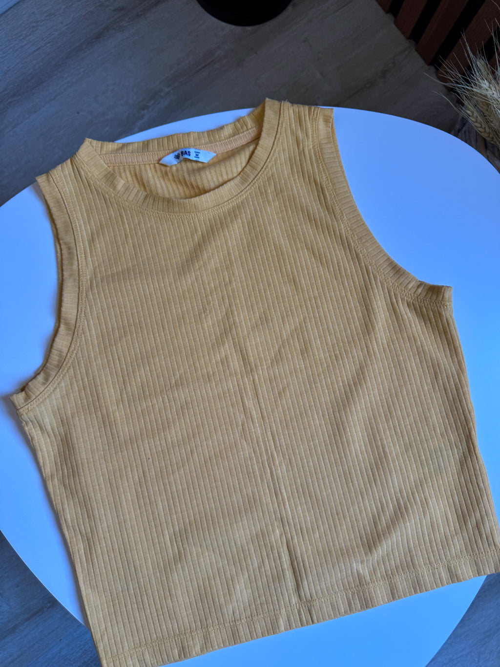 Musculosa/top amarilla talle M