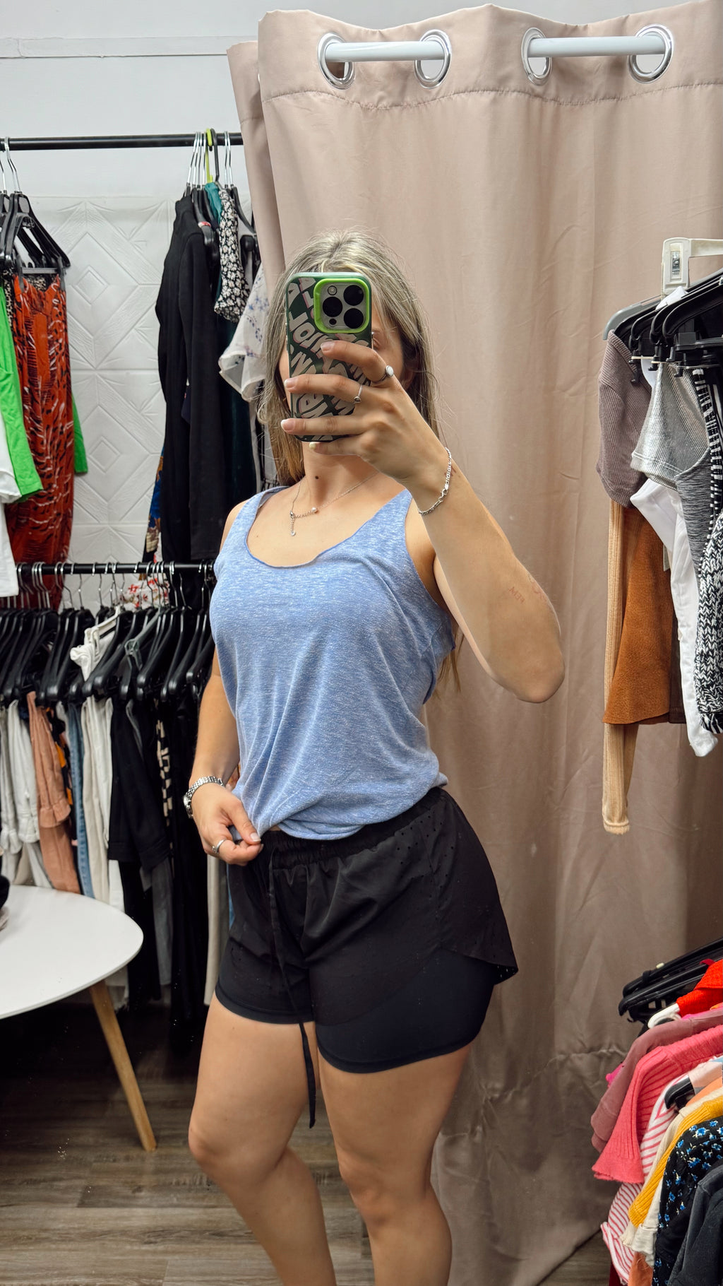 Short deportivo con calza abajo