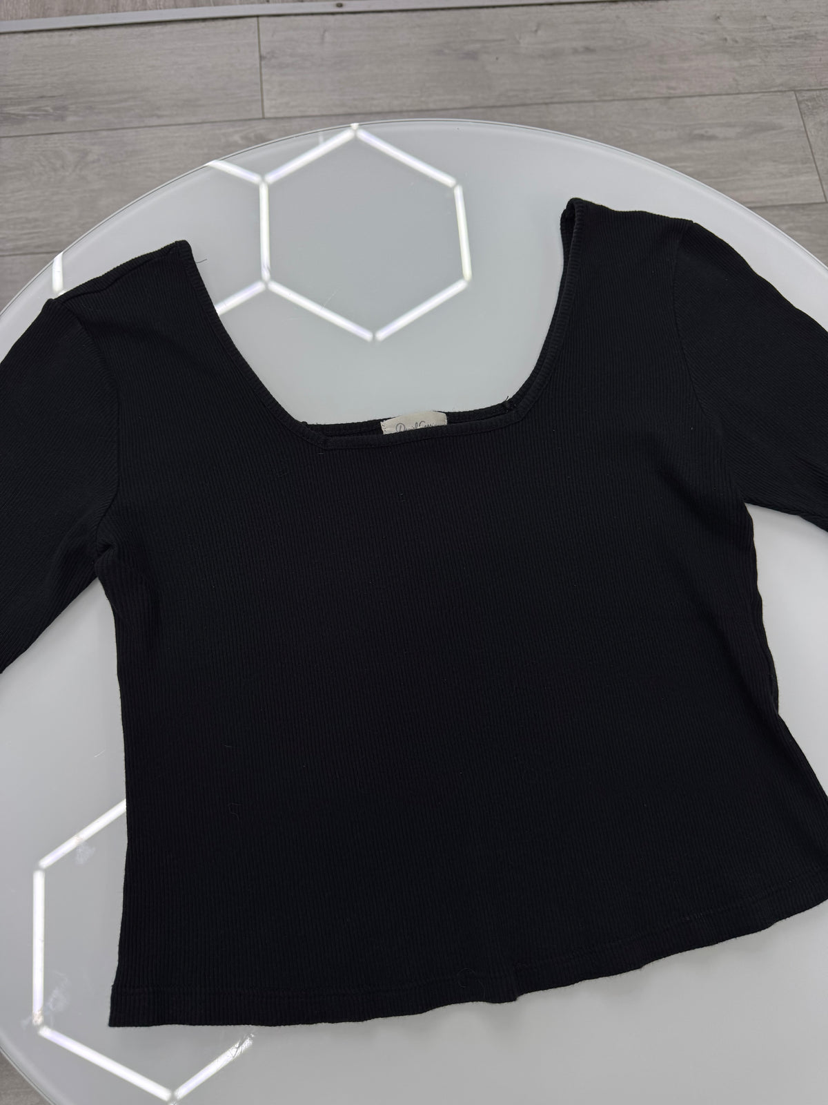 Remerita básica manga corta negra