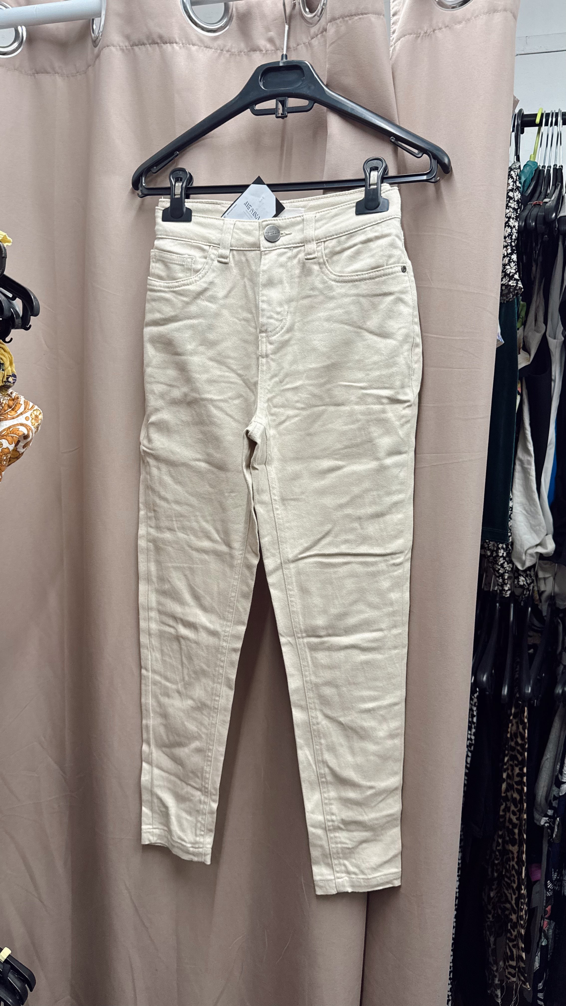 Pantalón beige Daniel Cassin