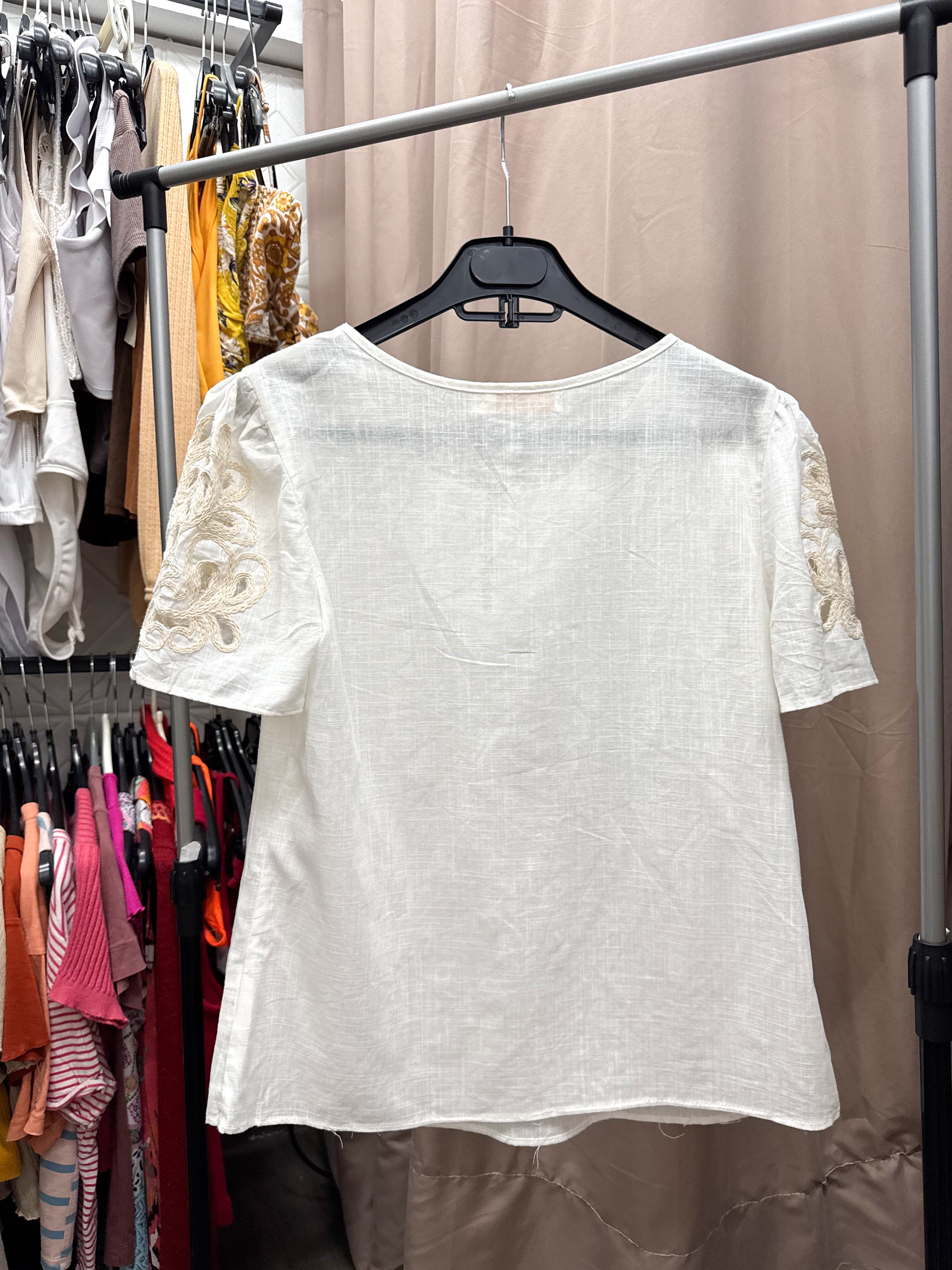 Remera de lino manga corta