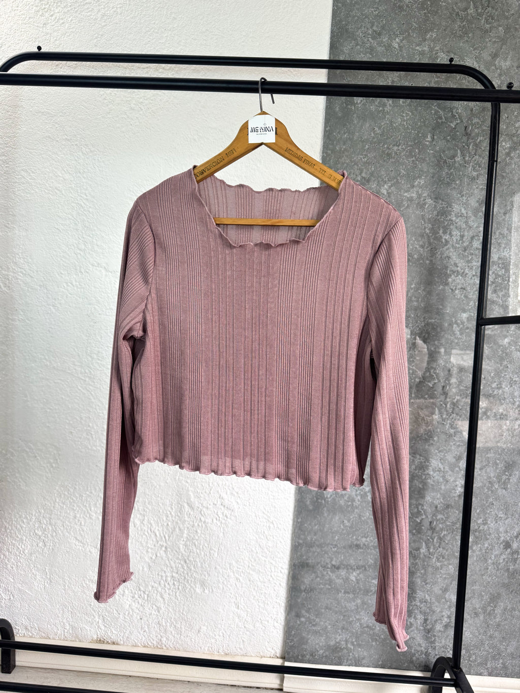 Buzo fino/ Remera de hilo color rosa viejo