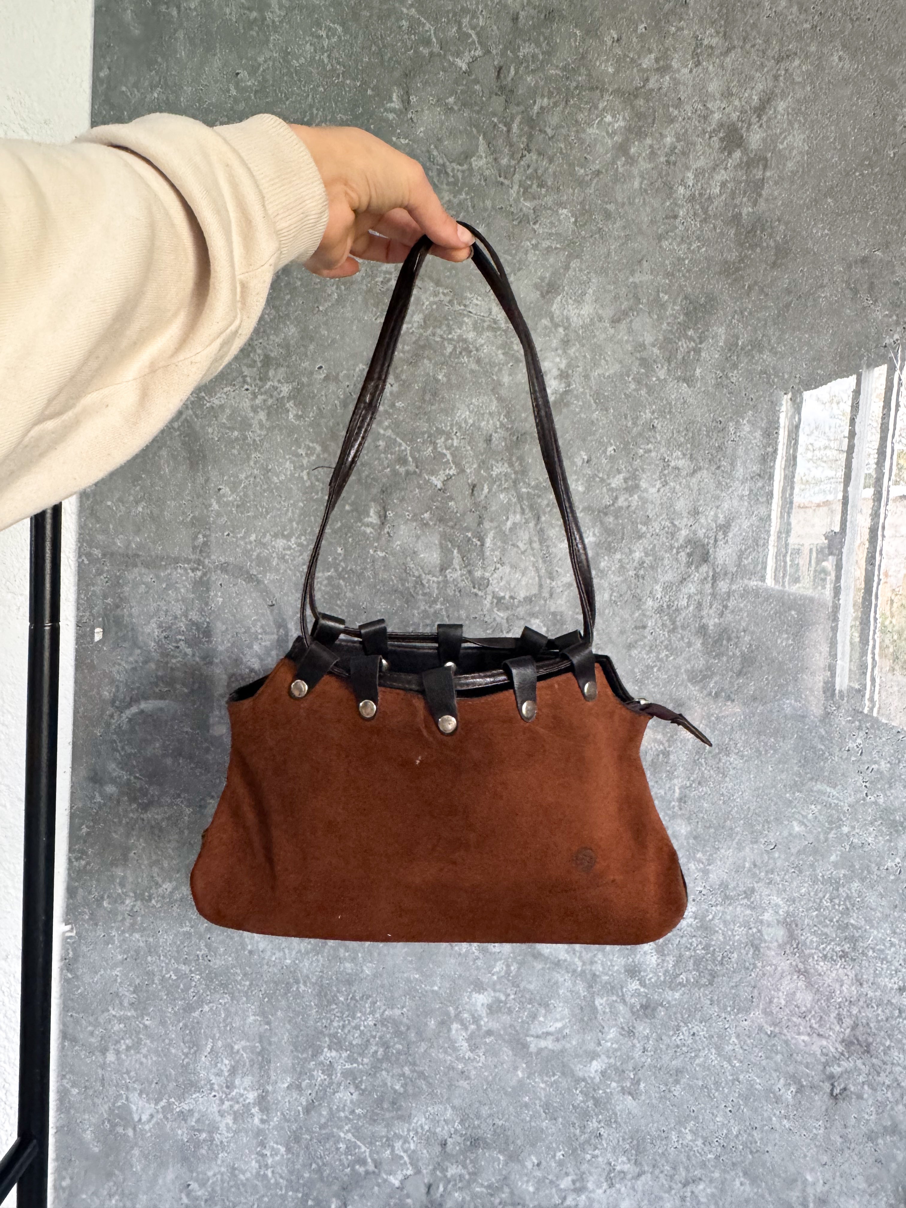 Cartera de cuero marrón