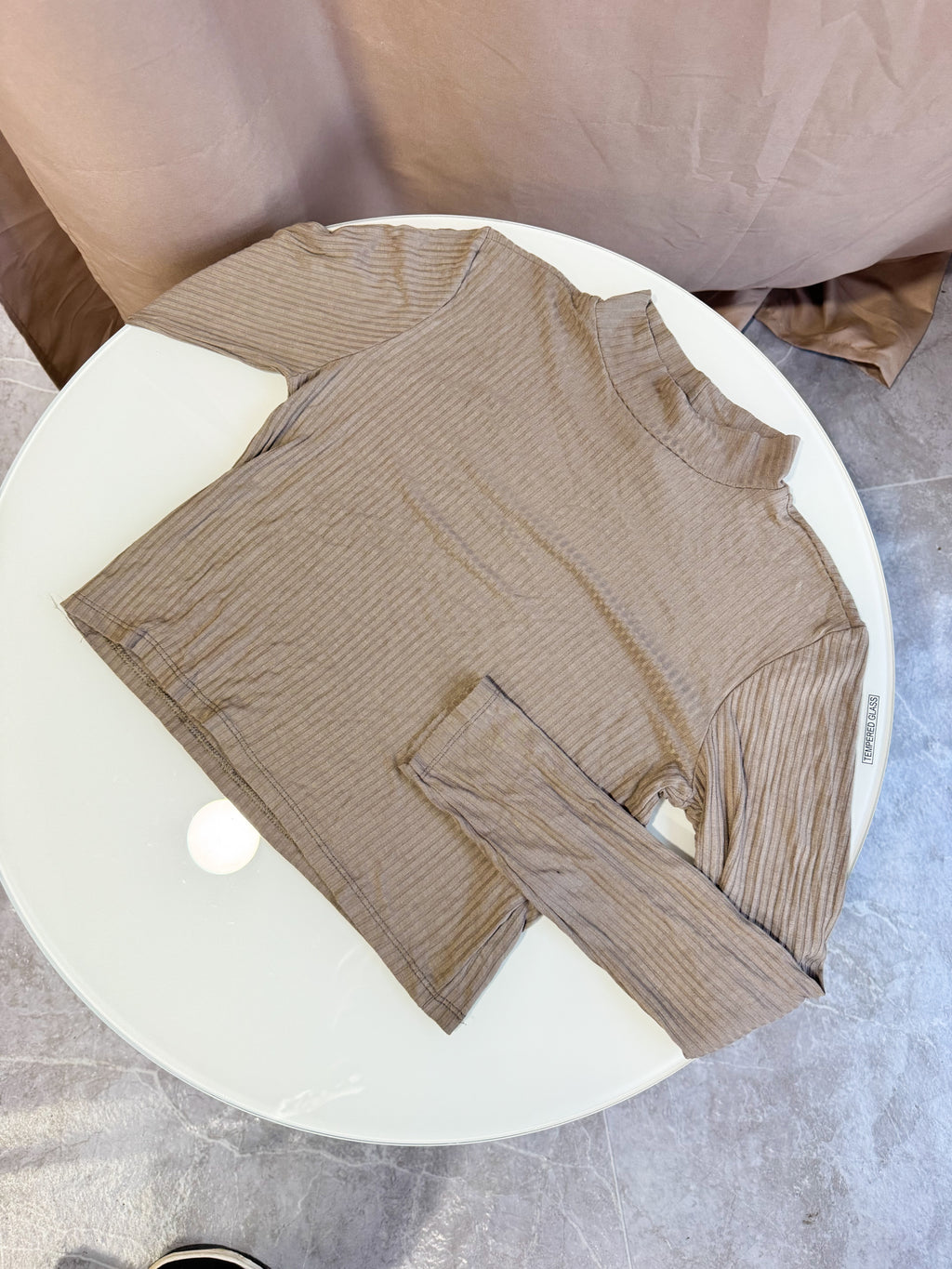 Remera beige básica manga larga talle S/M