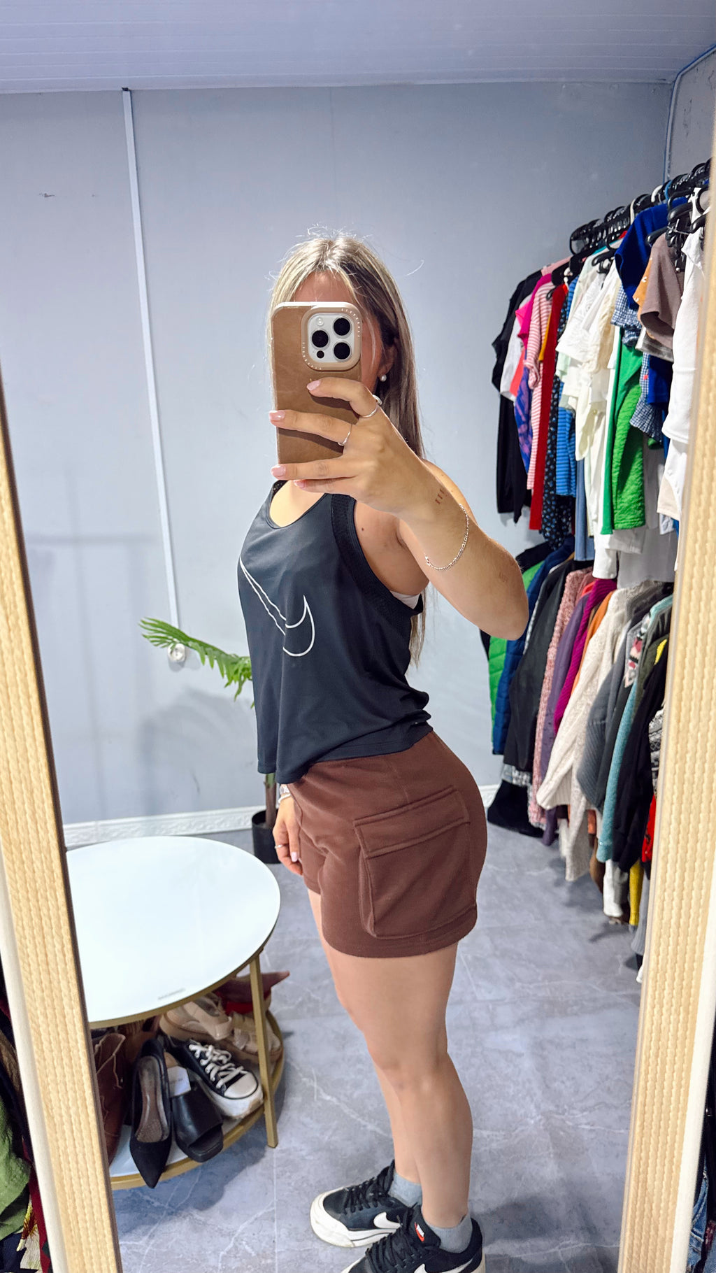 Short cargo chocolate