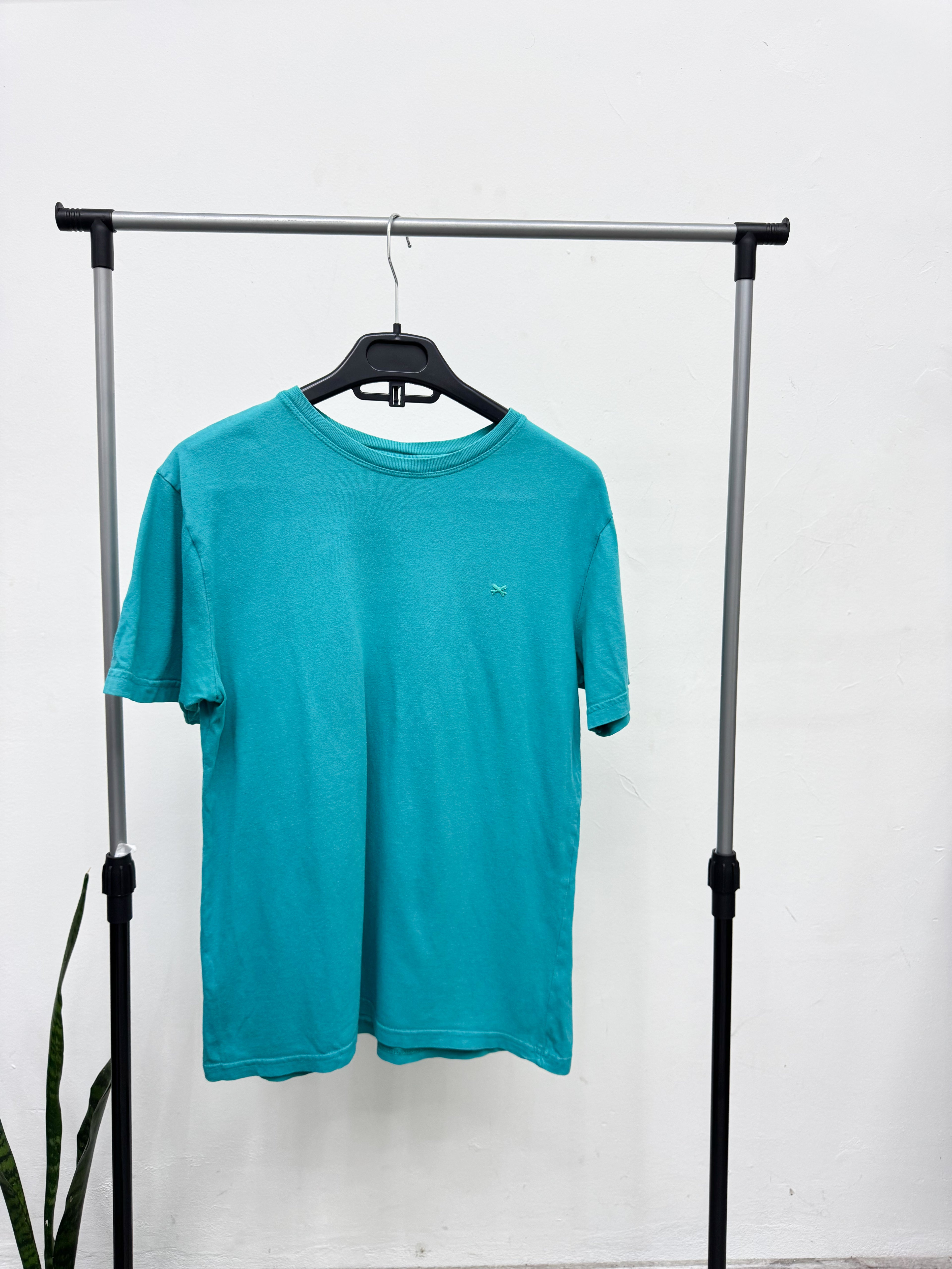 Remera celeste Hering