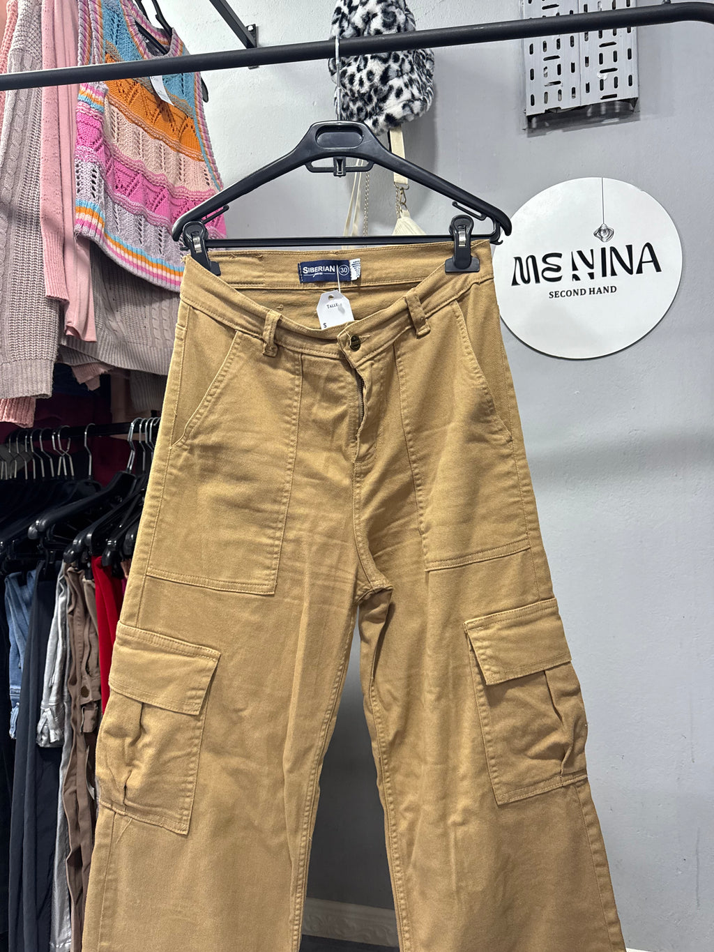 Pantalón cargo marrón claro