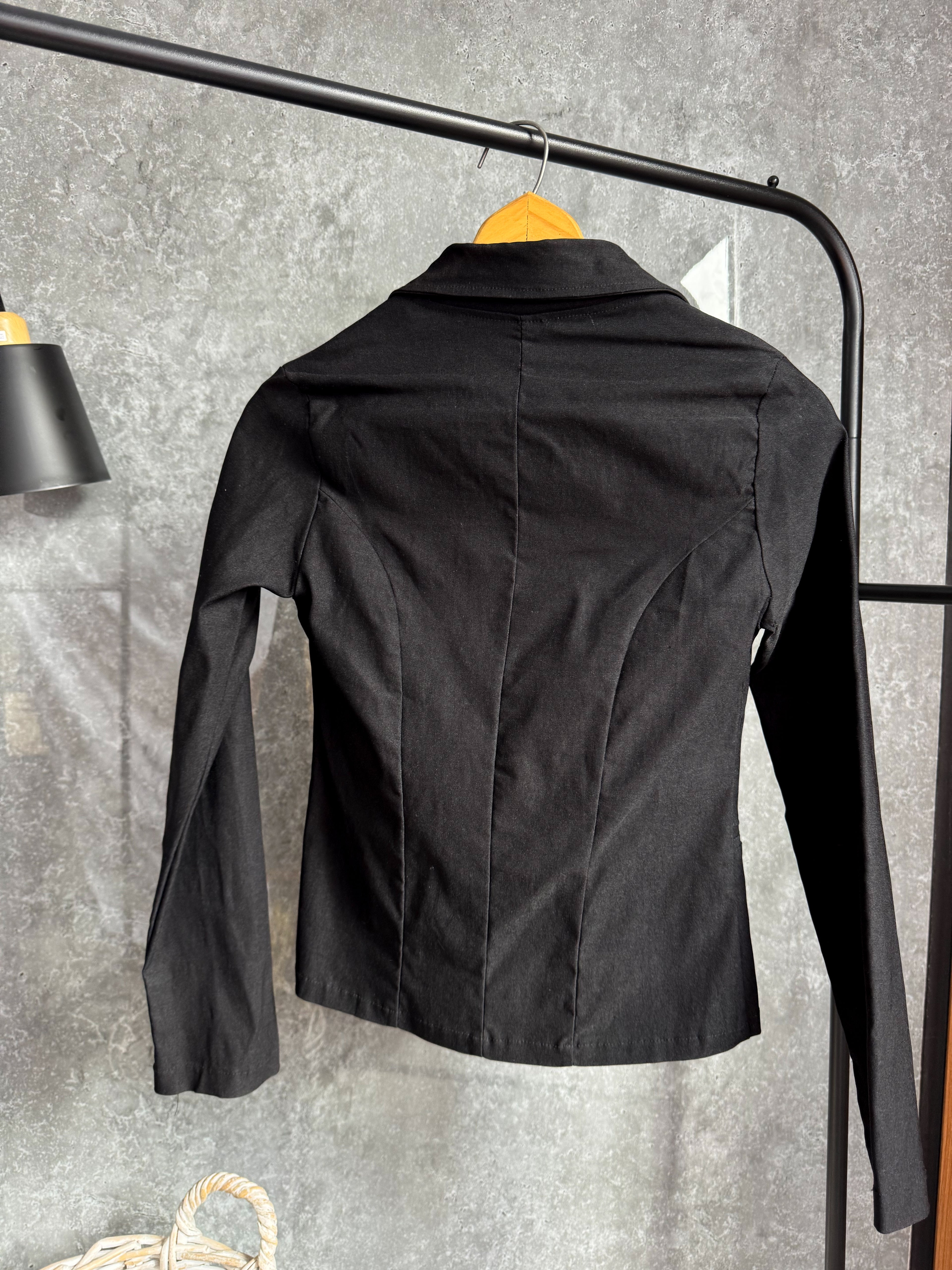 Blazer negro talle Xs/S